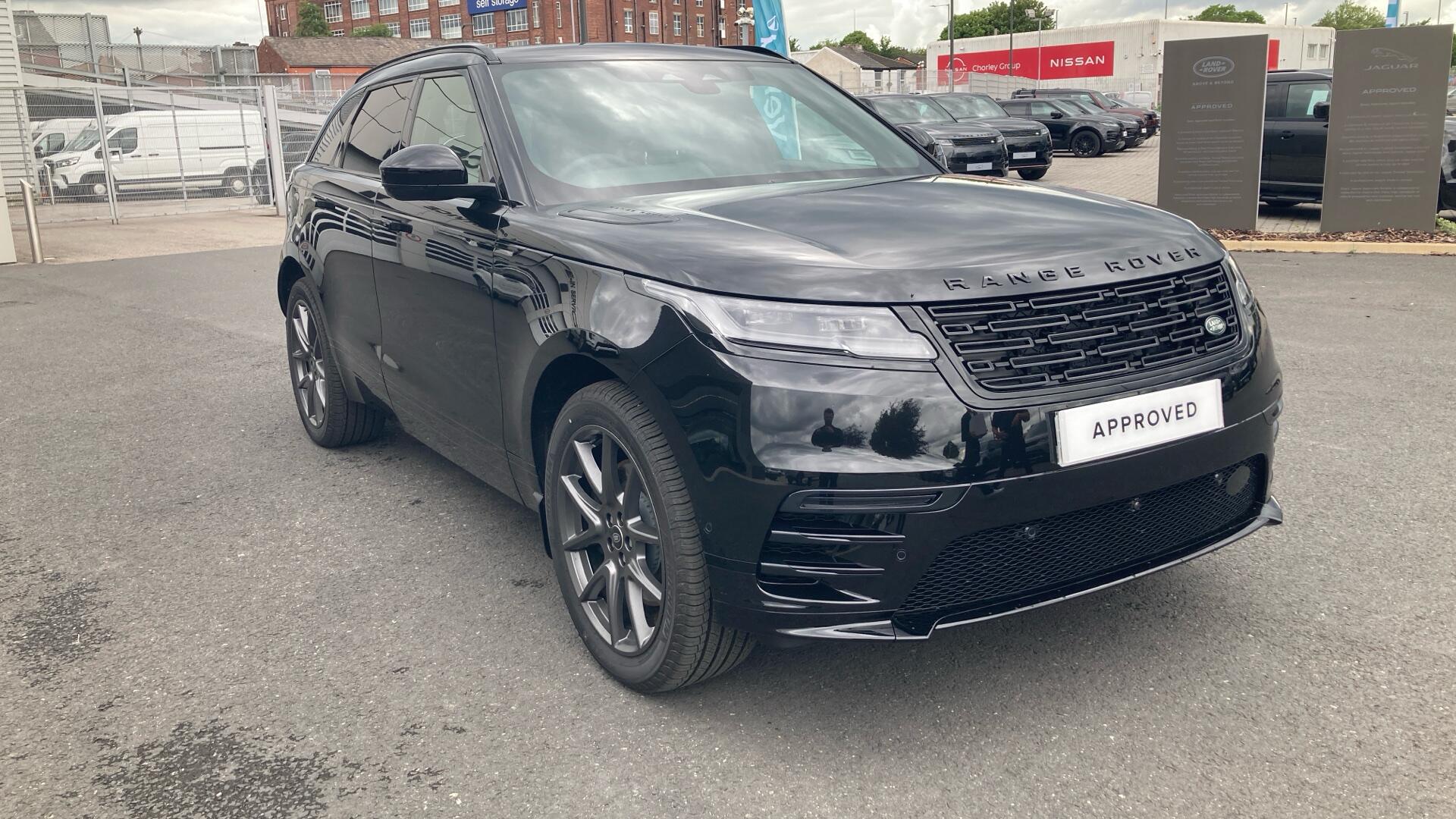 Land Rover Range Rover Velar view 31