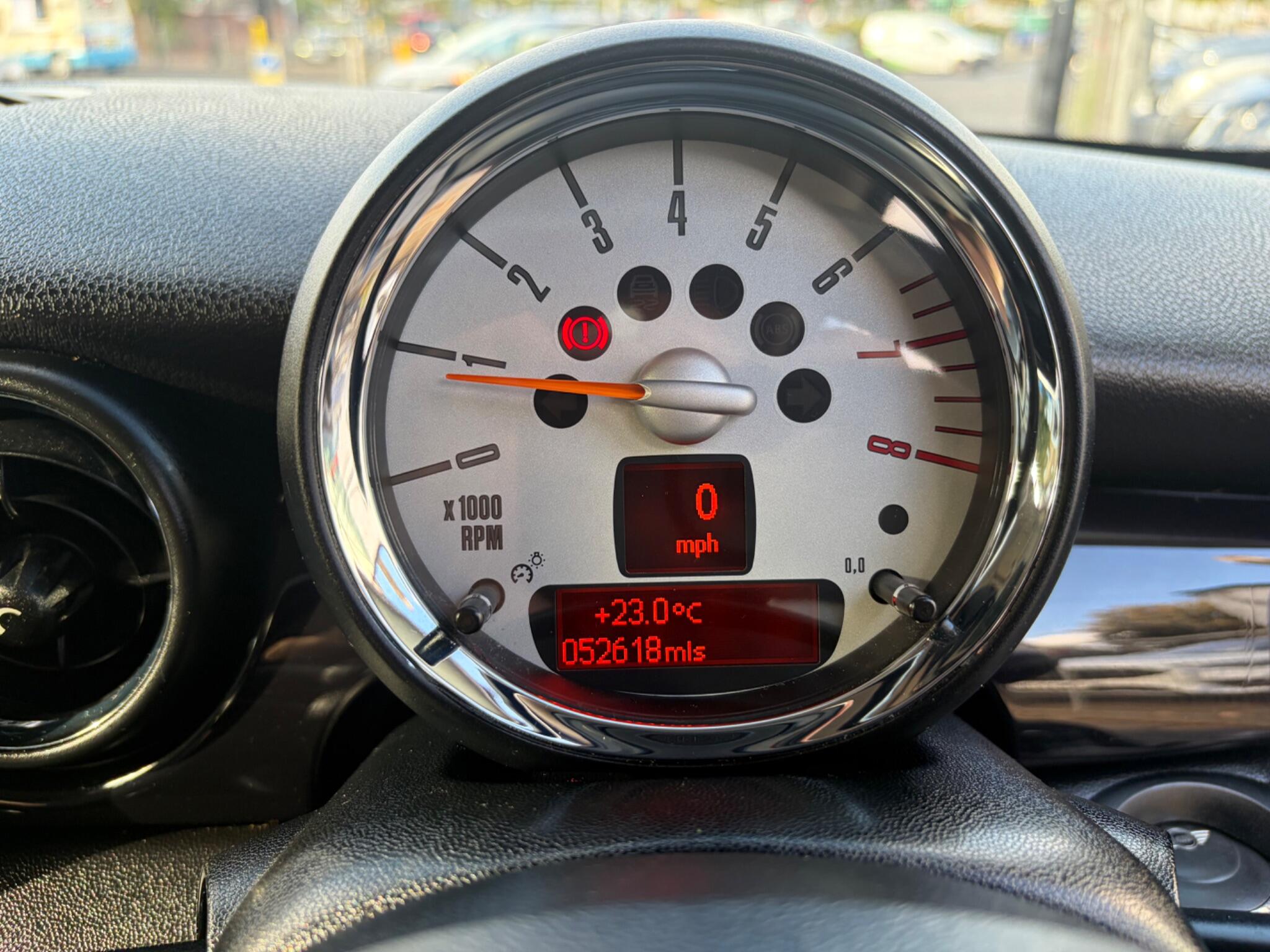 Mini Hatch view 44