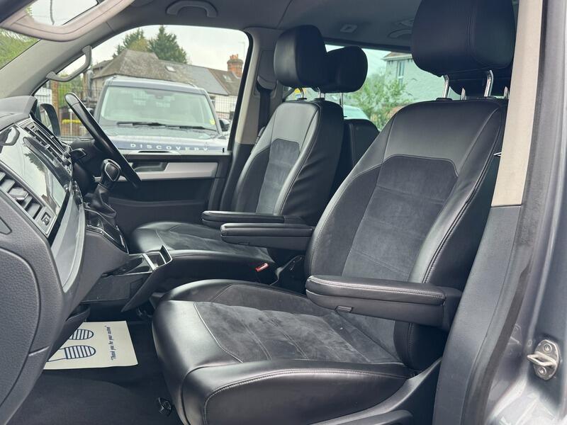 2018 Volkswagen Caravelle image 26