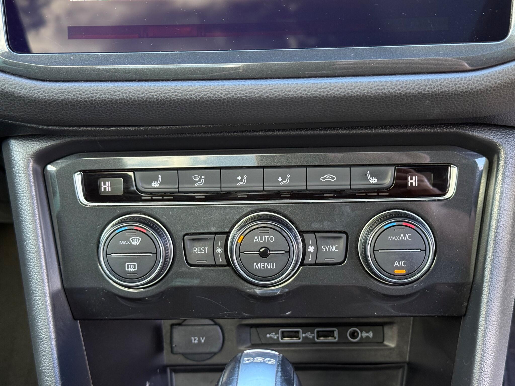 Volkswagen Tiguan view 20