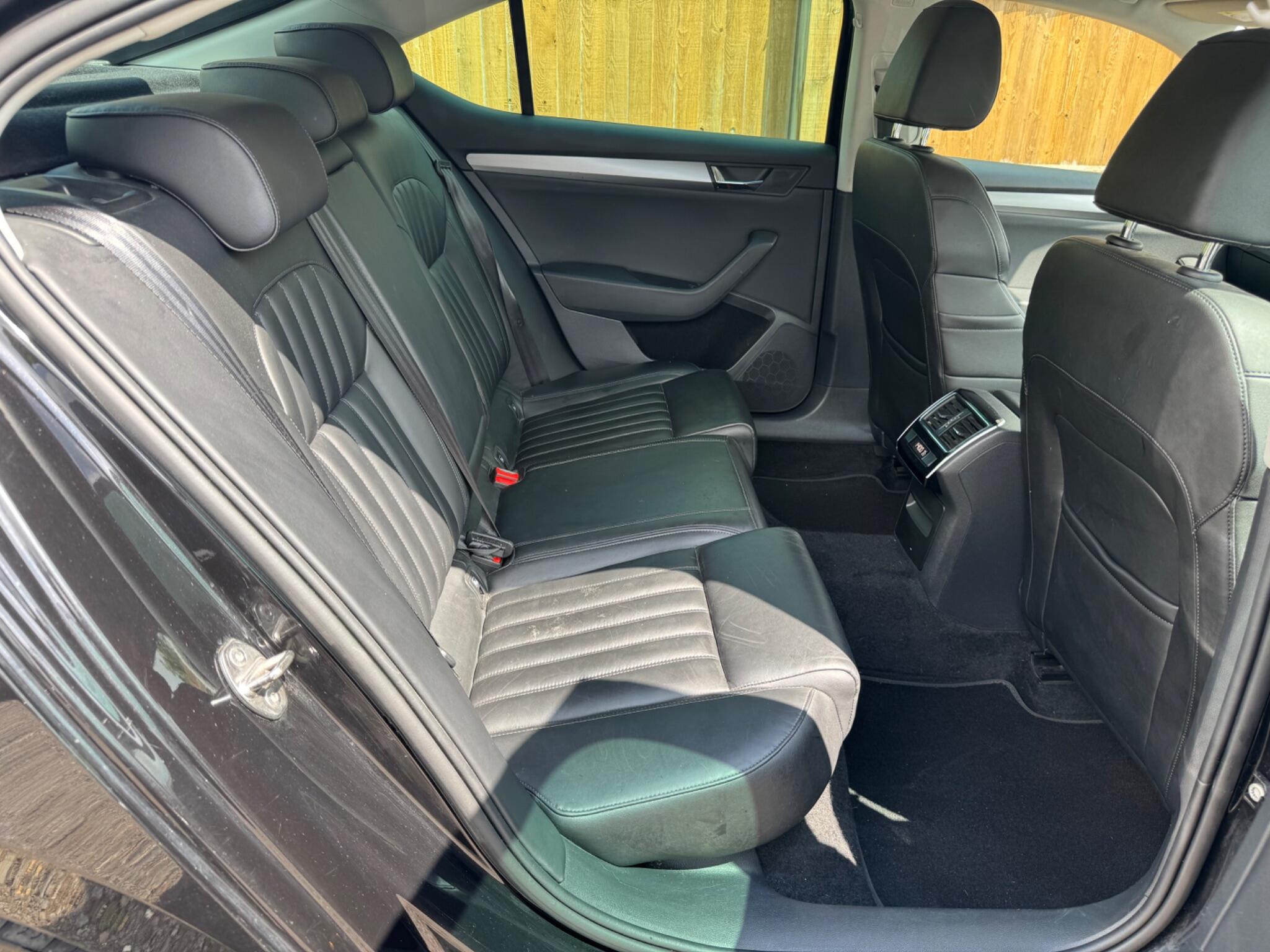 Skoda Superb view 16