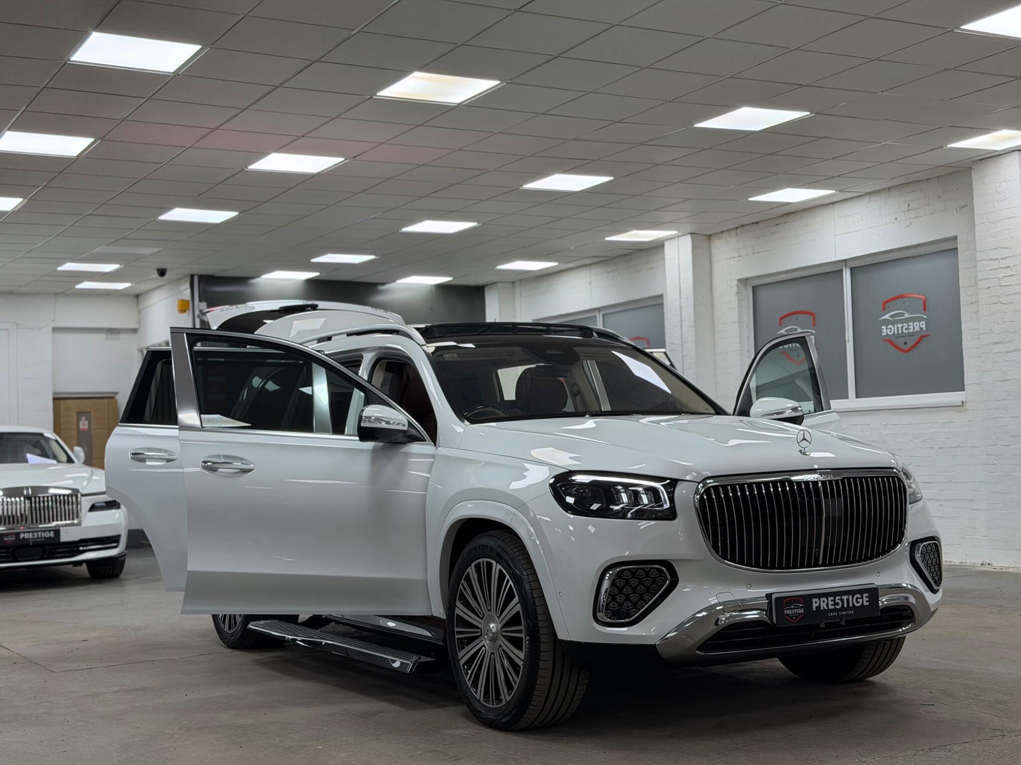 Mercedes-Benz GLS view 60