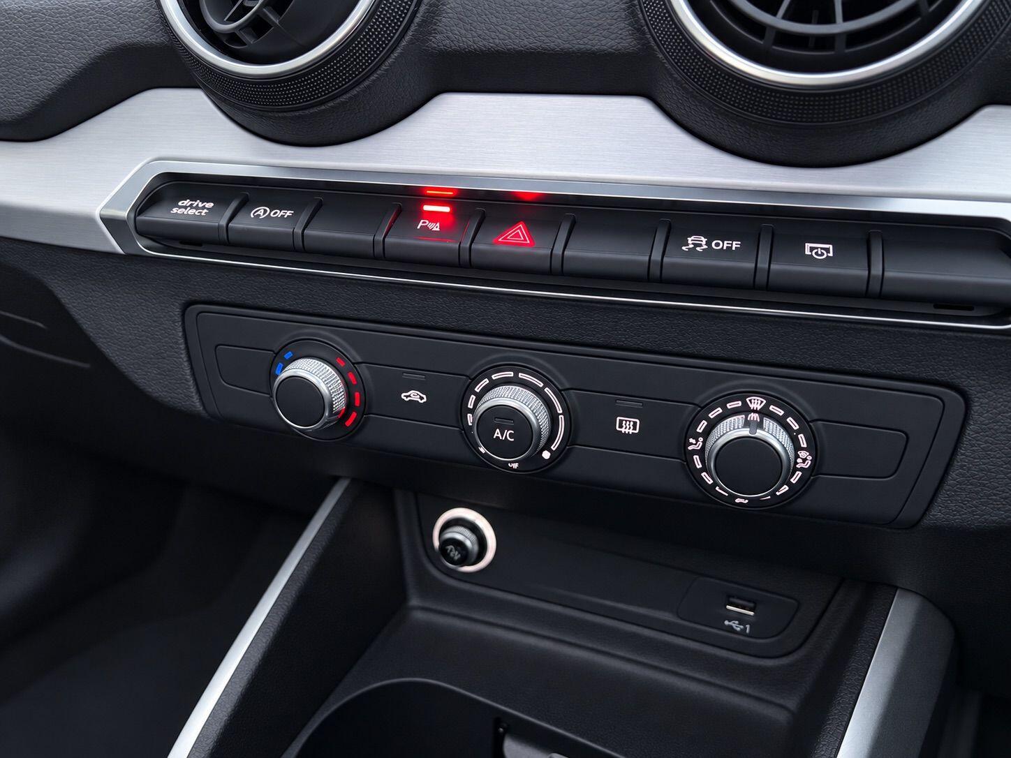 Audi Q2 view 23