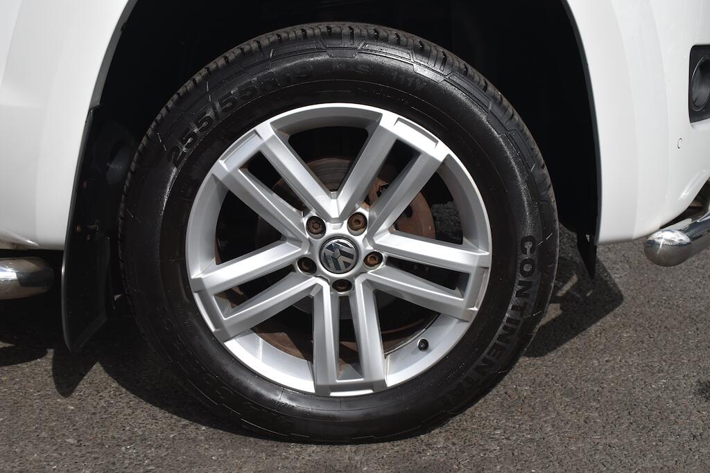 Volkswagen Amarok view 7