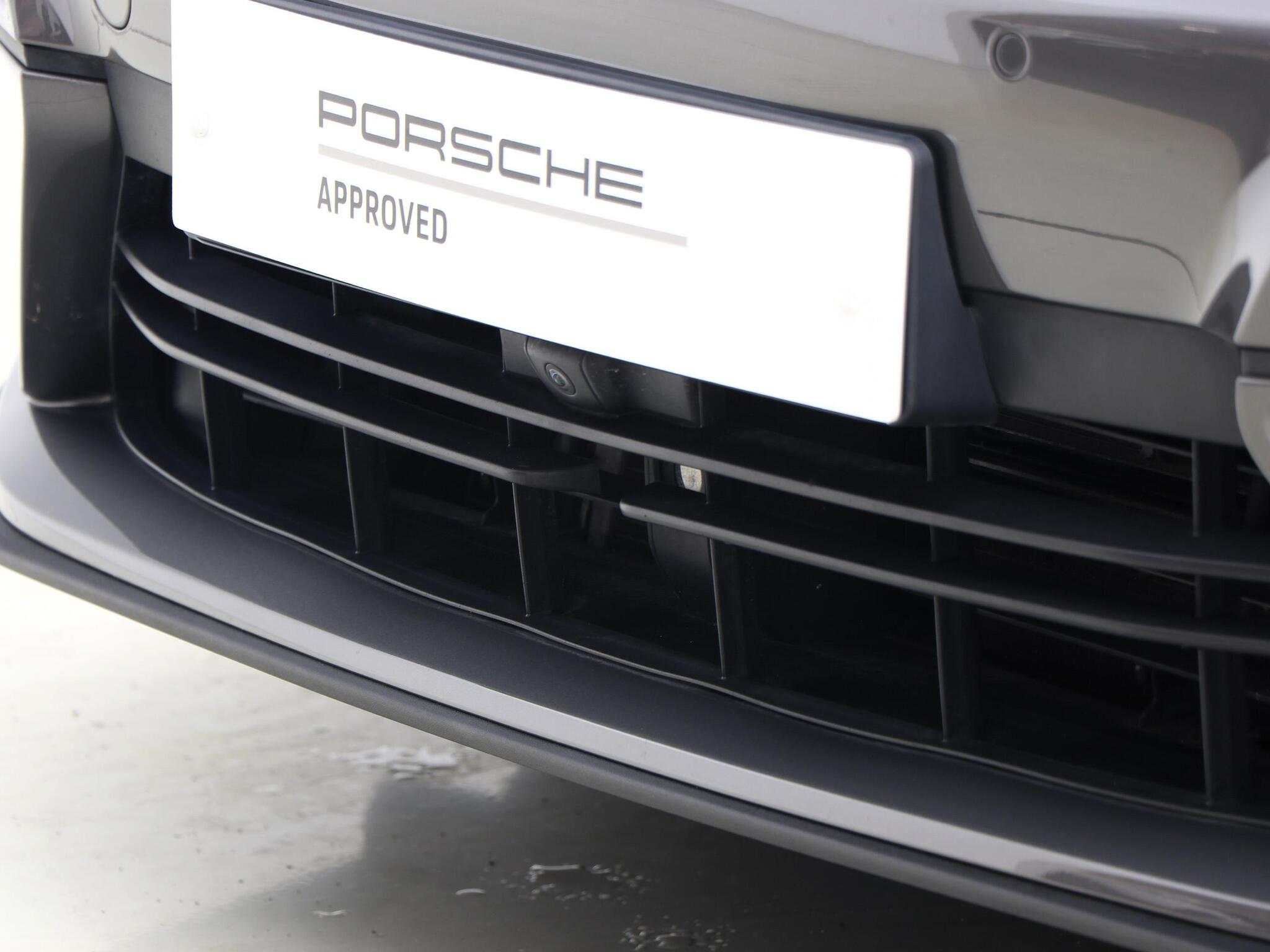 Porsche Panamera view 17