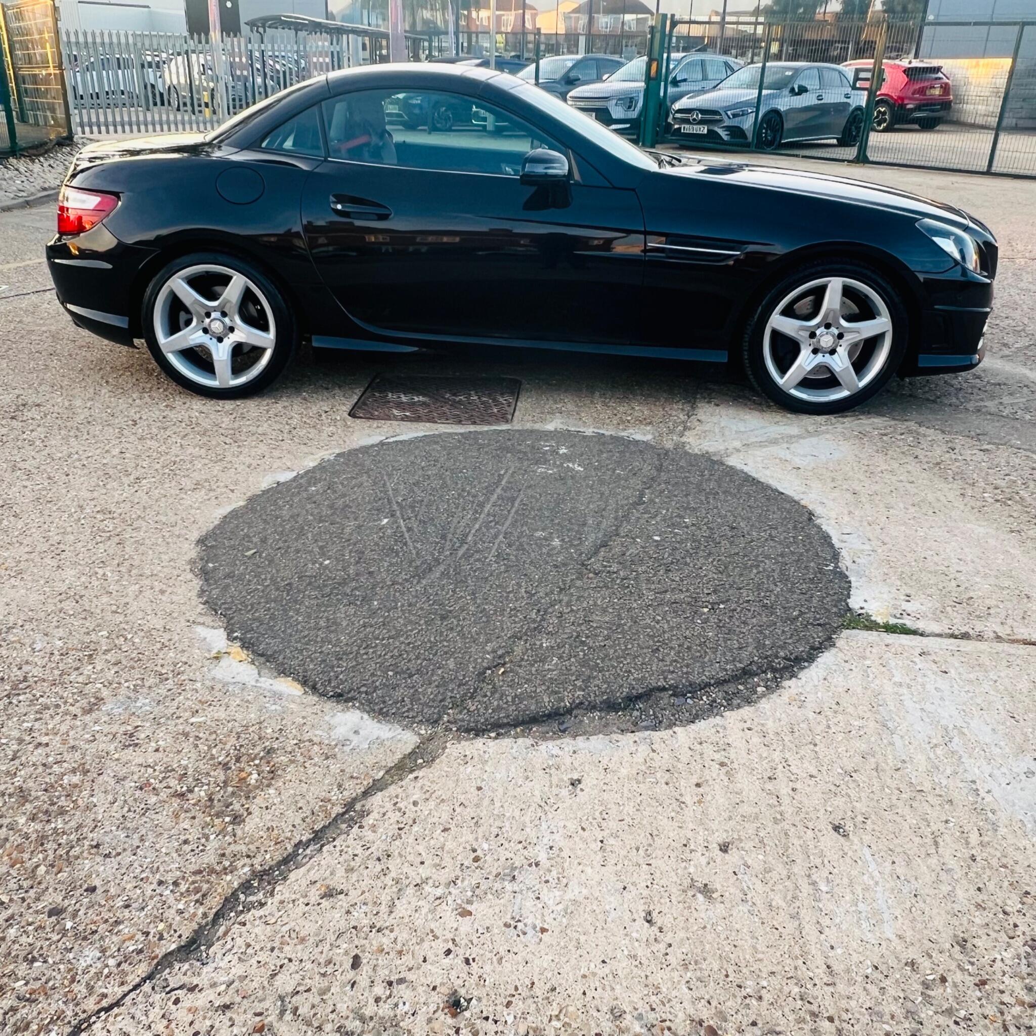 Mercedes-Benz SLK view 7