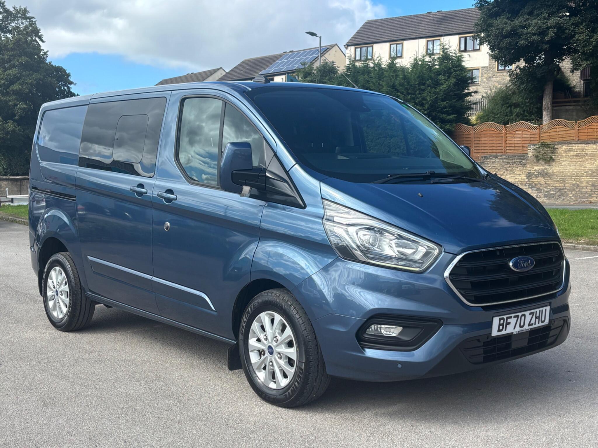 Ford Transit Custom view 3