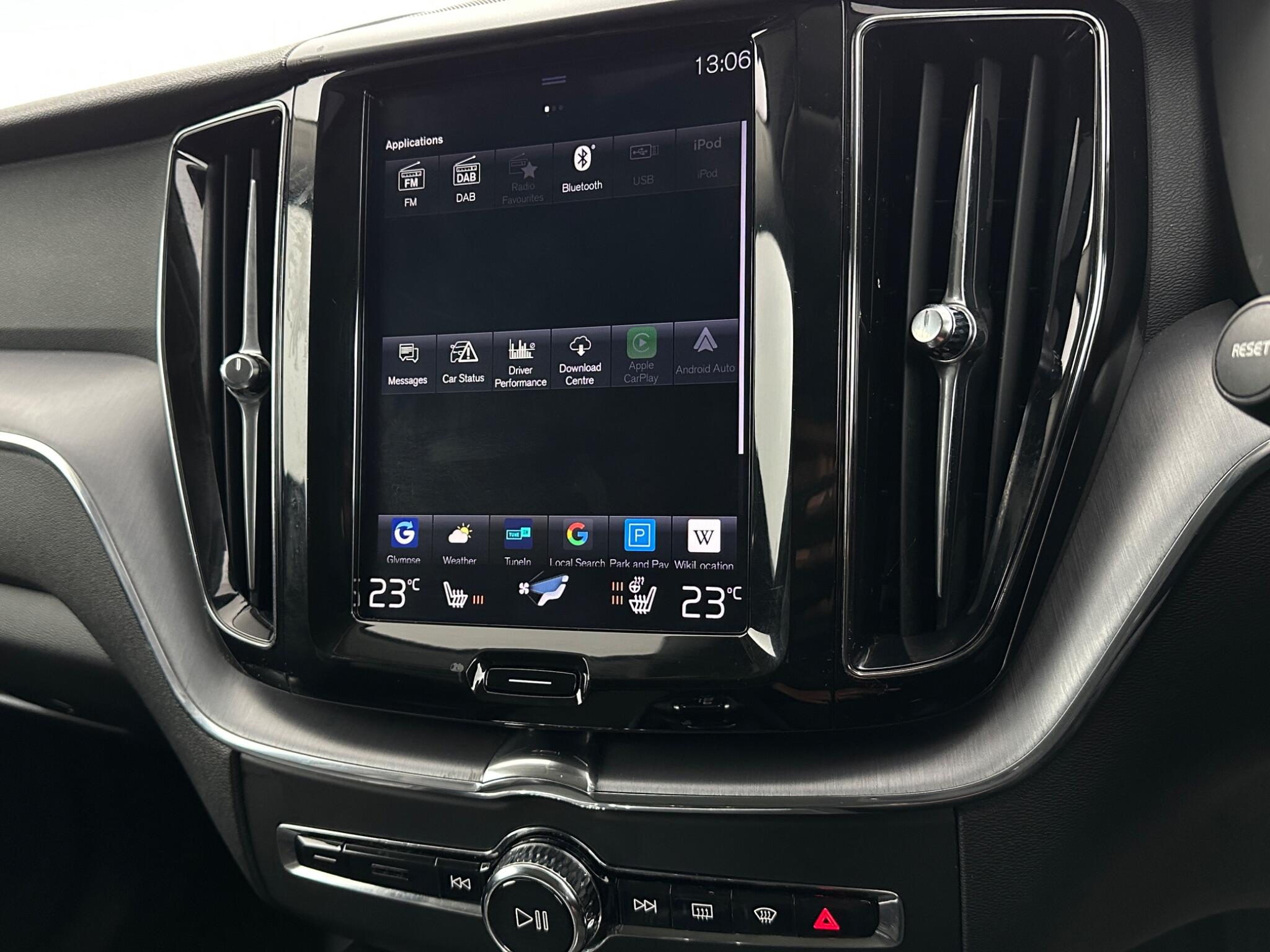 Volvo XC60 view 25