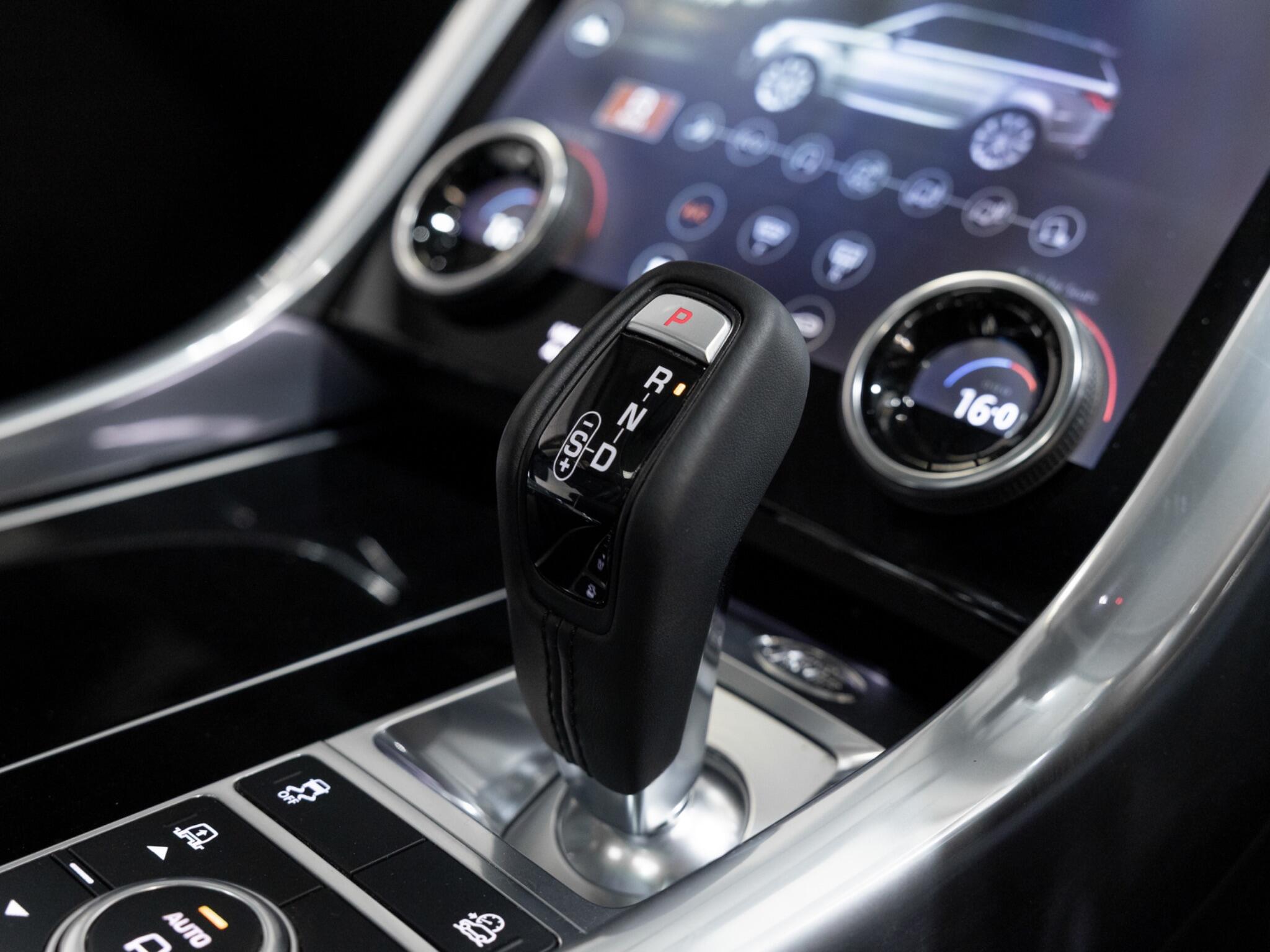Land Rover Range Rover Sport view 26