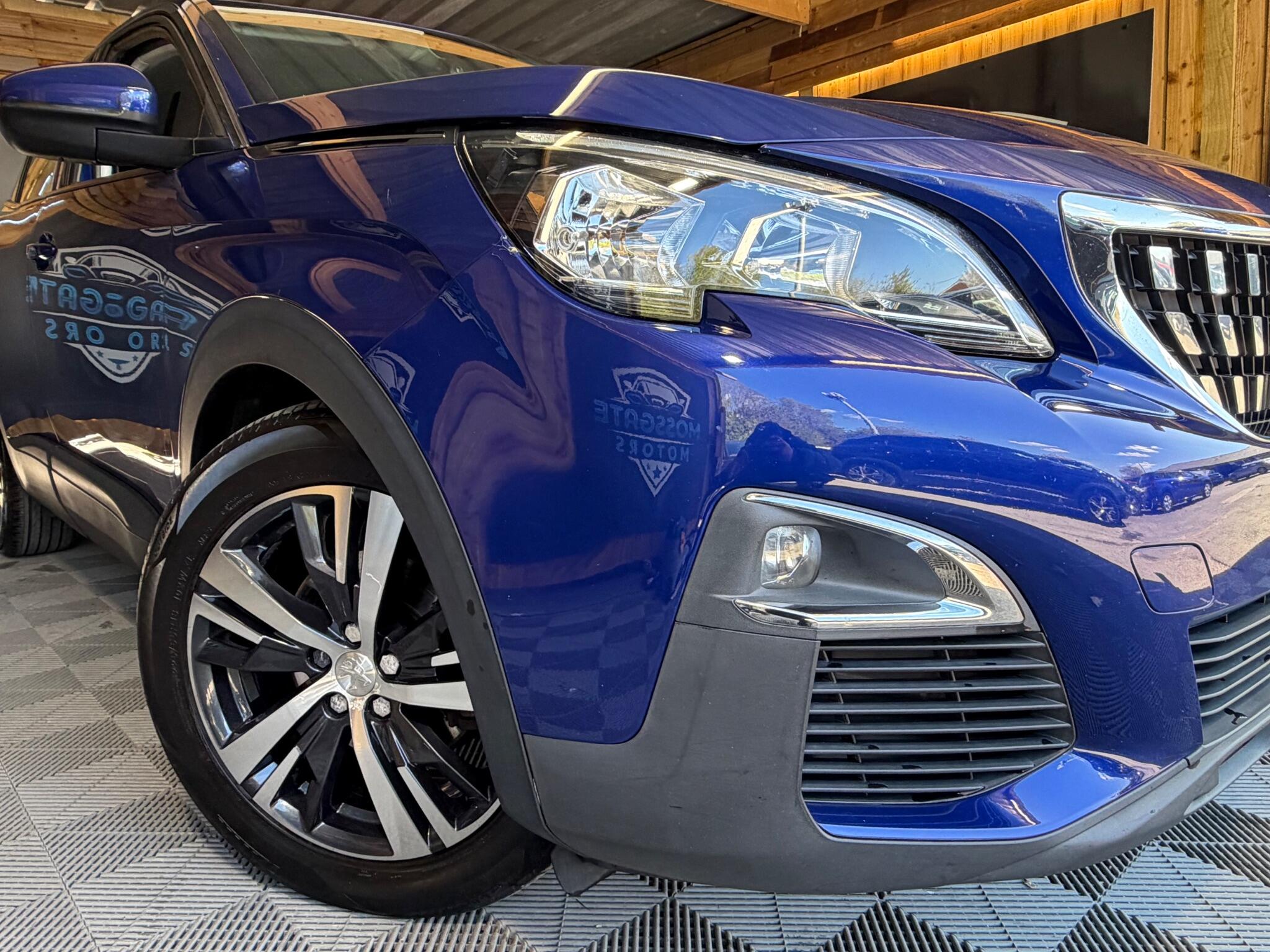 Peugeot 3008 view 2