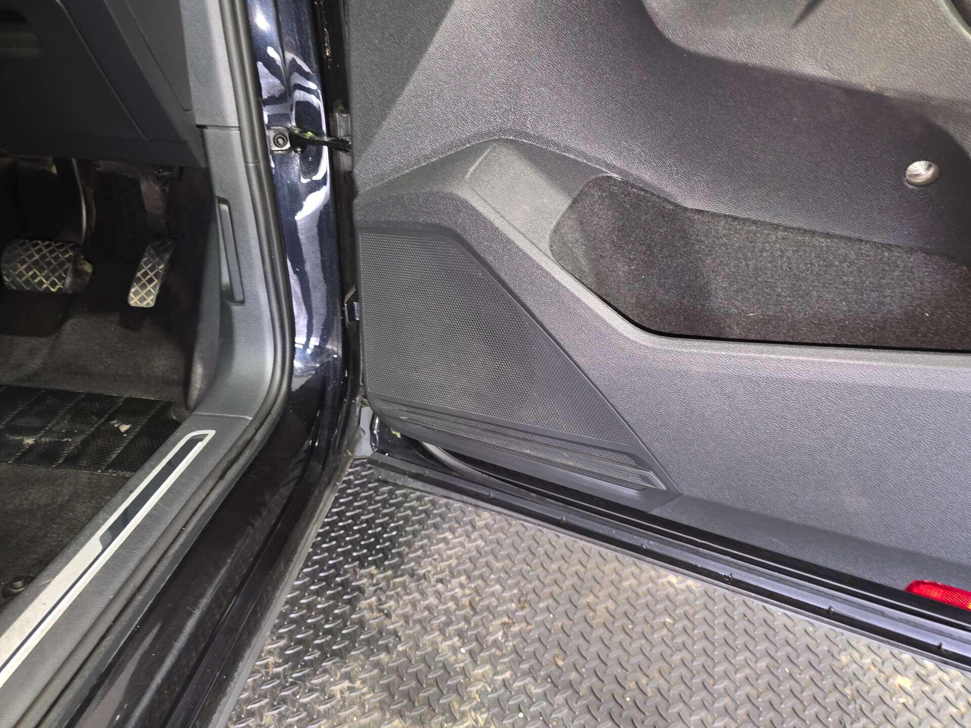Volkswagen Tiguan view 44