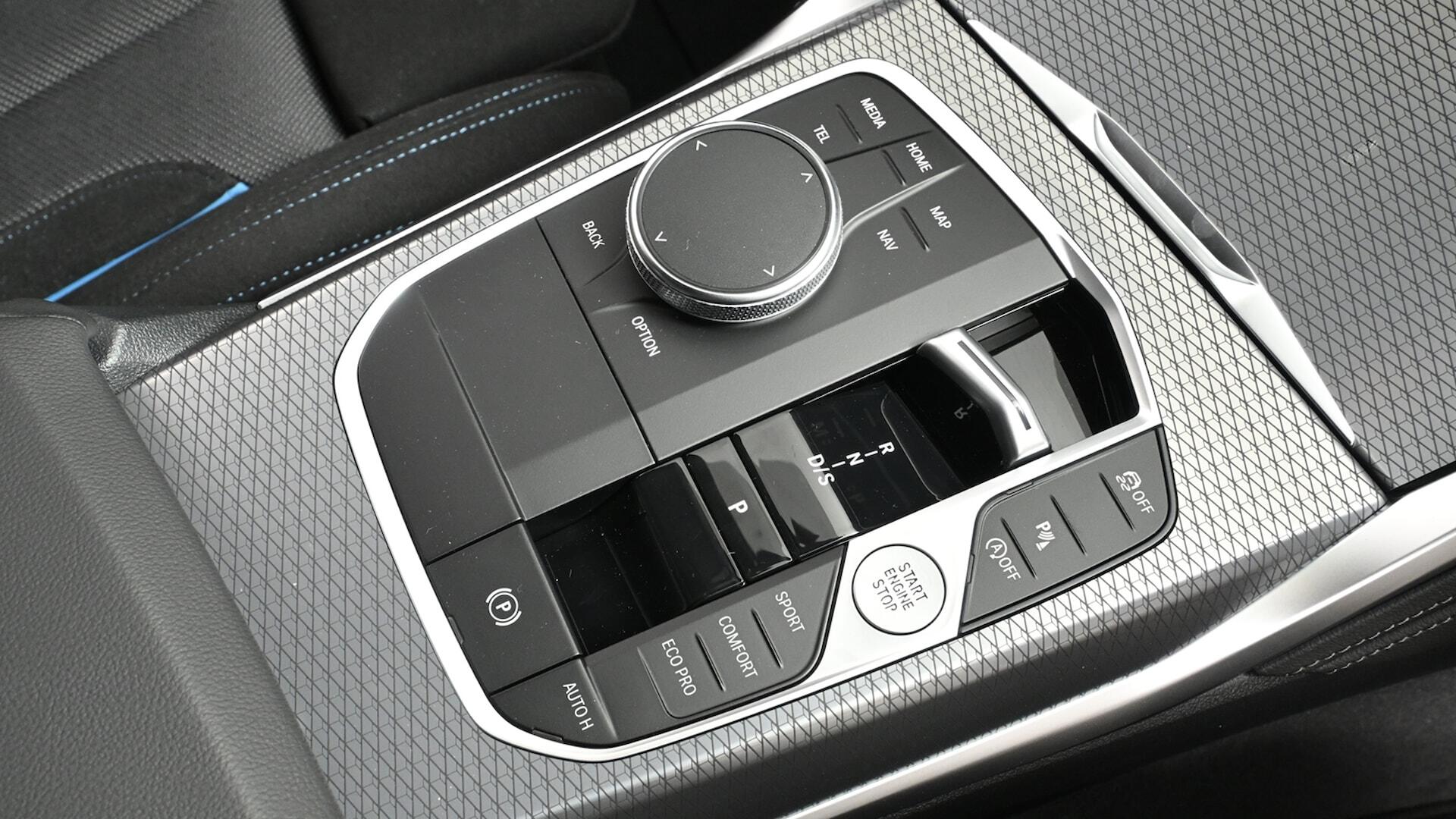 BMW 4 Series view 10