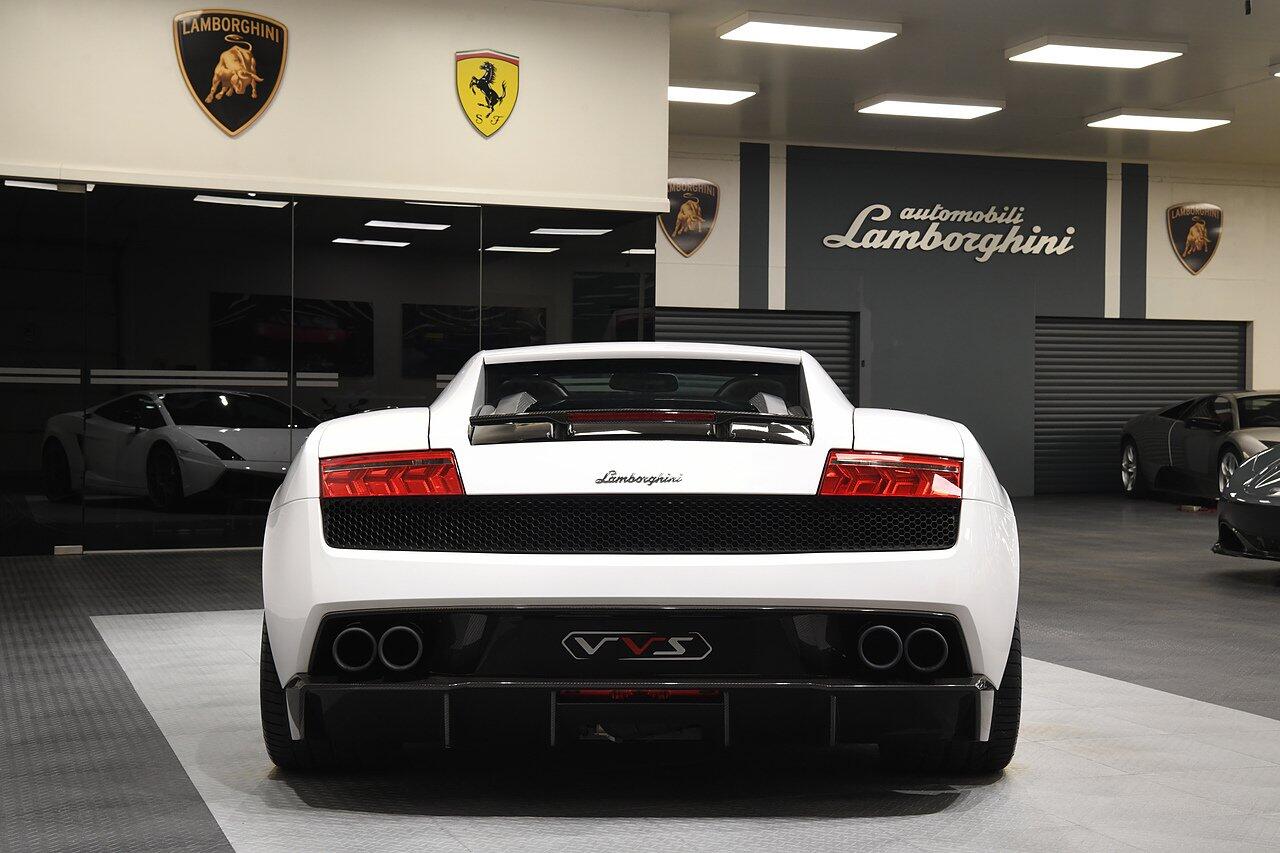 Lamborghini Gallardo view 37