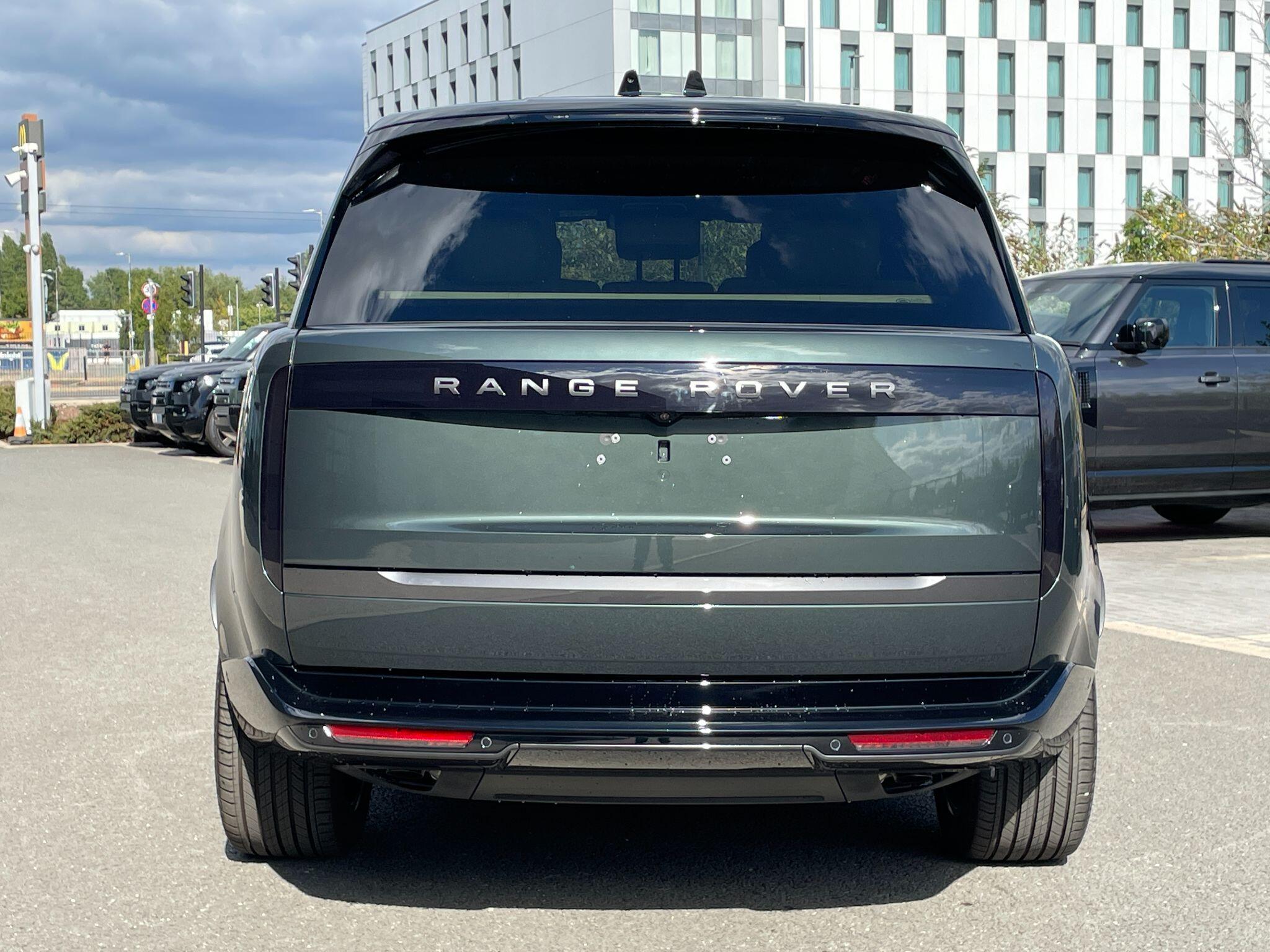 Land Rover Range Rover view 5
