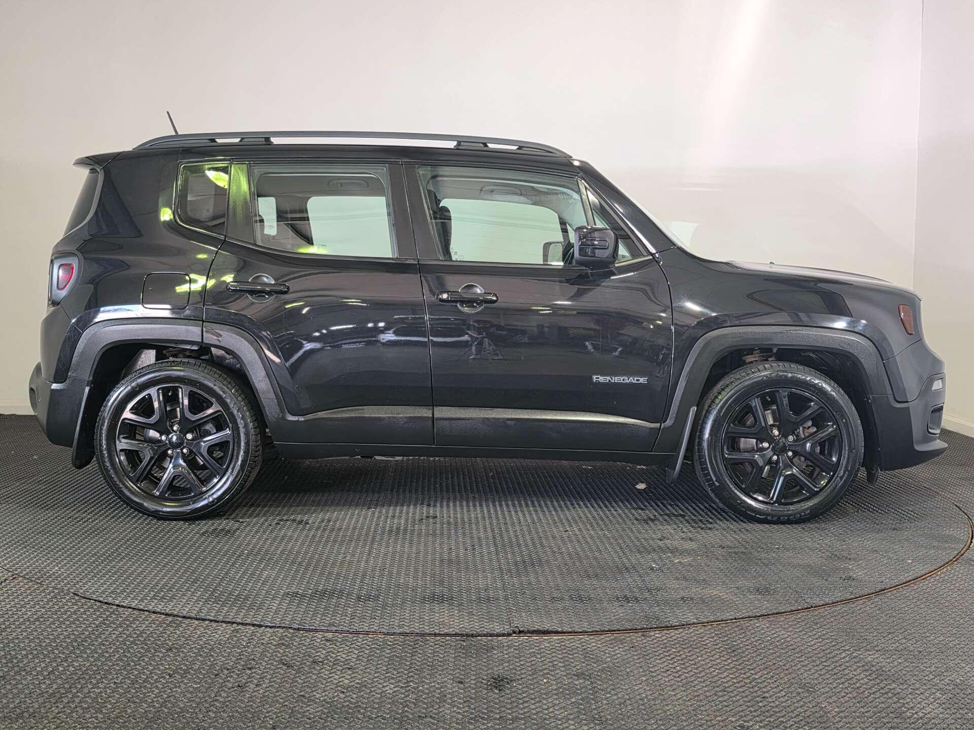 Jeep Renegade view 8