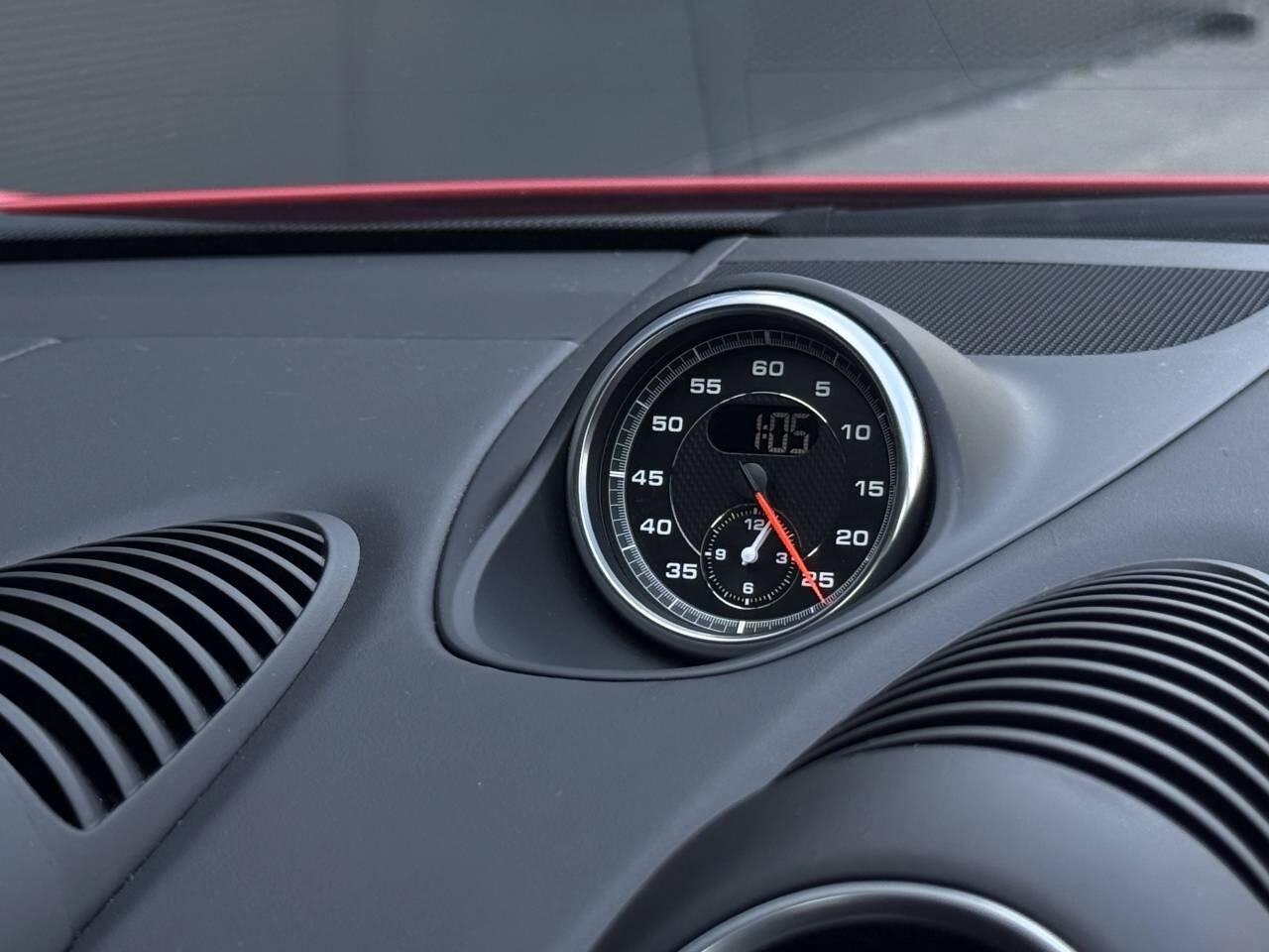 Porsche Cayman view 9