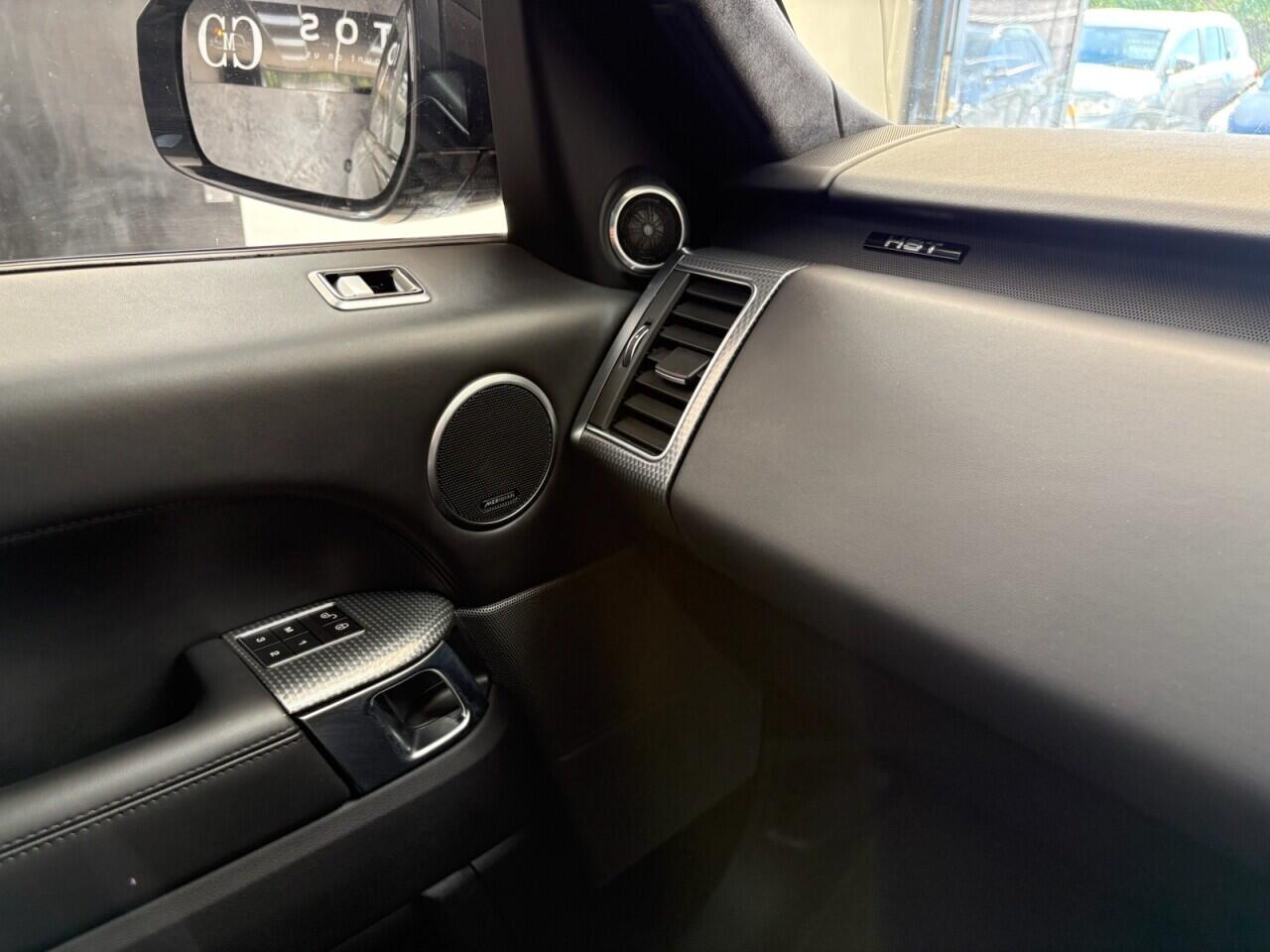 Land Rover Range Rover Sport view 36