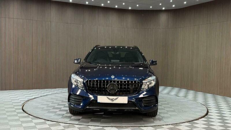 Mercedes-Benz GLA view 5