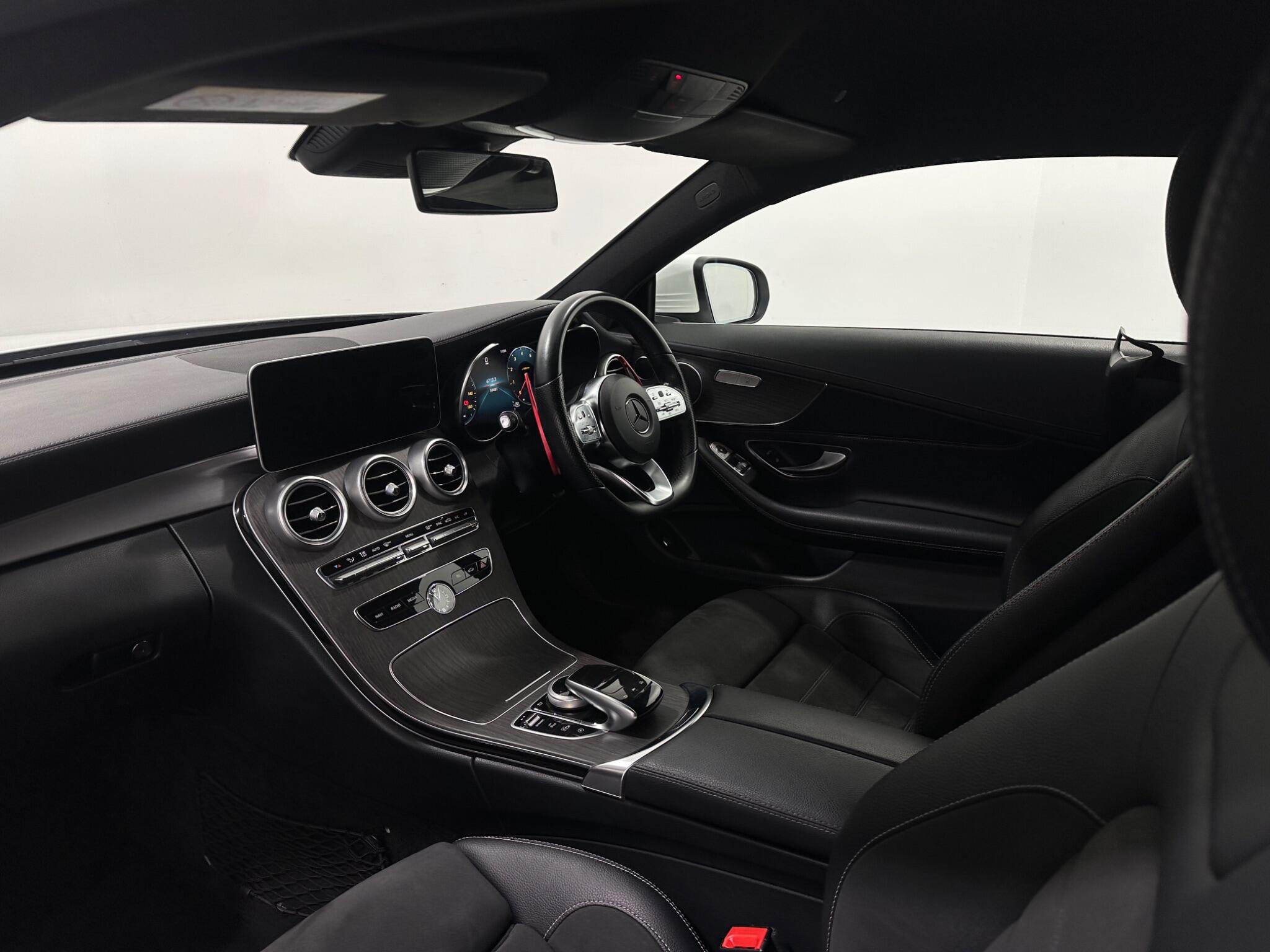 Mercedes-Benz C-Class view 31
