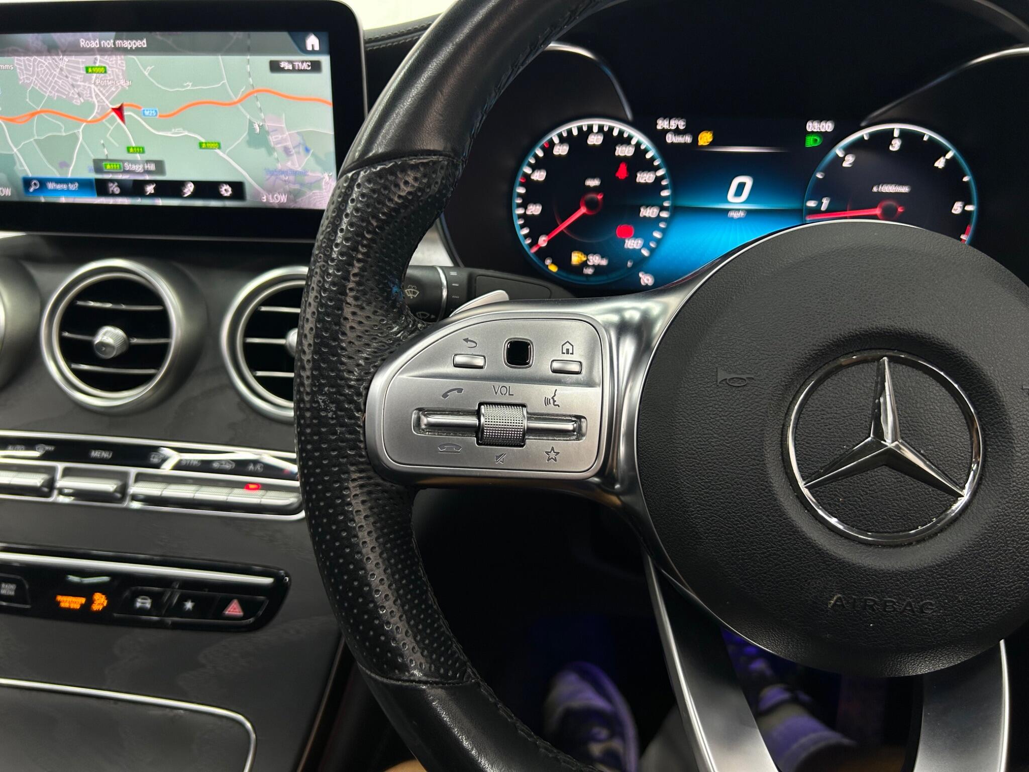 Mercedes-Benz GLC view 26