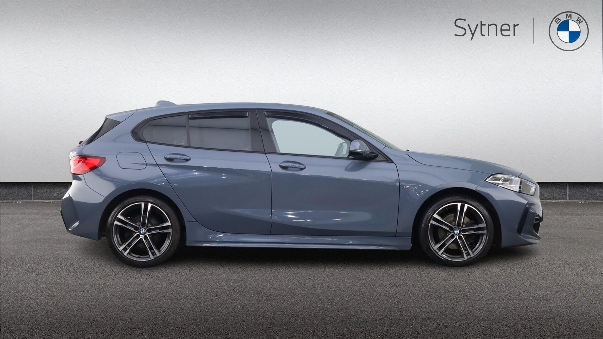 BMW 1 Series view 3