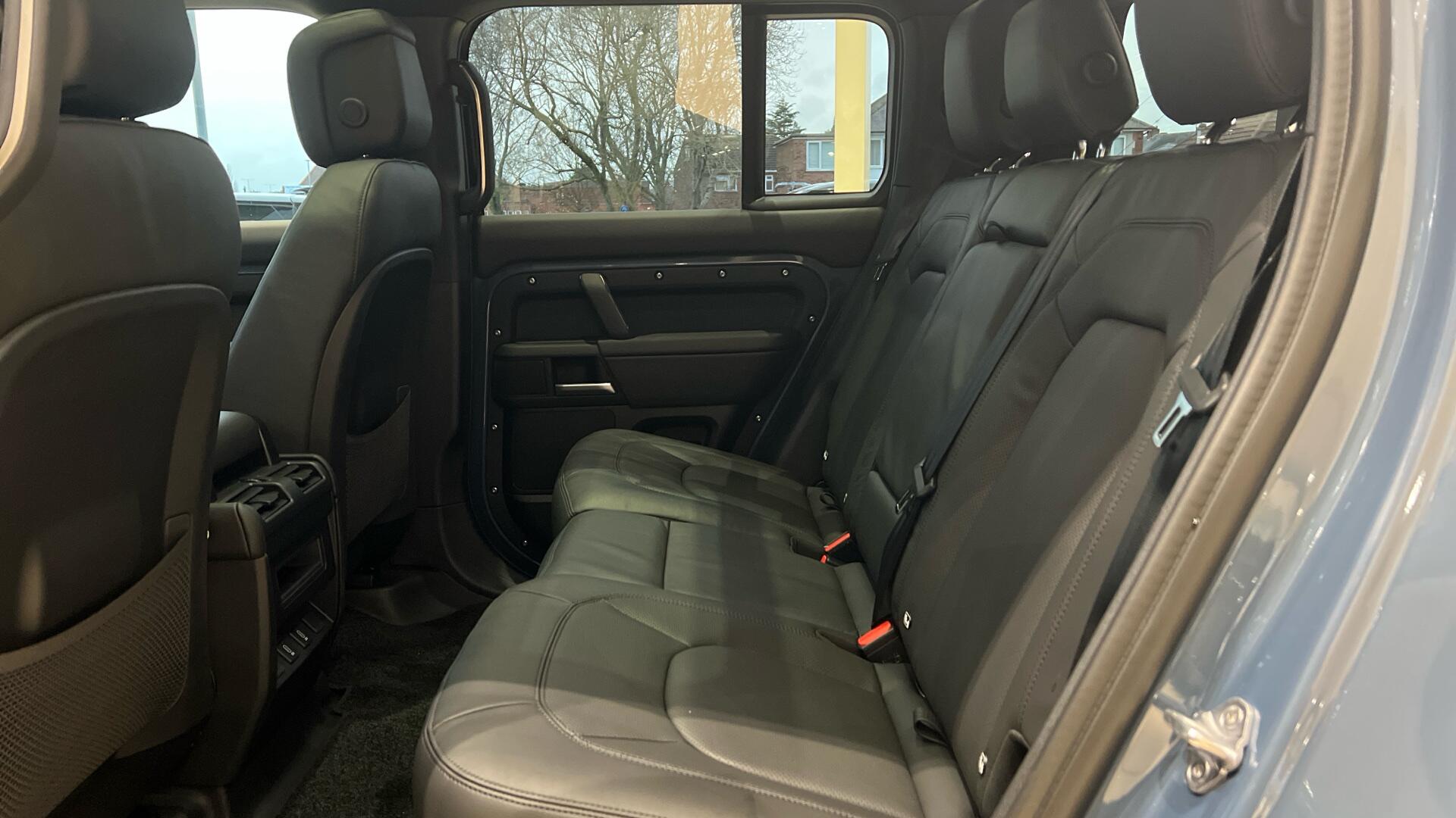 Land Rover Defender view 14
