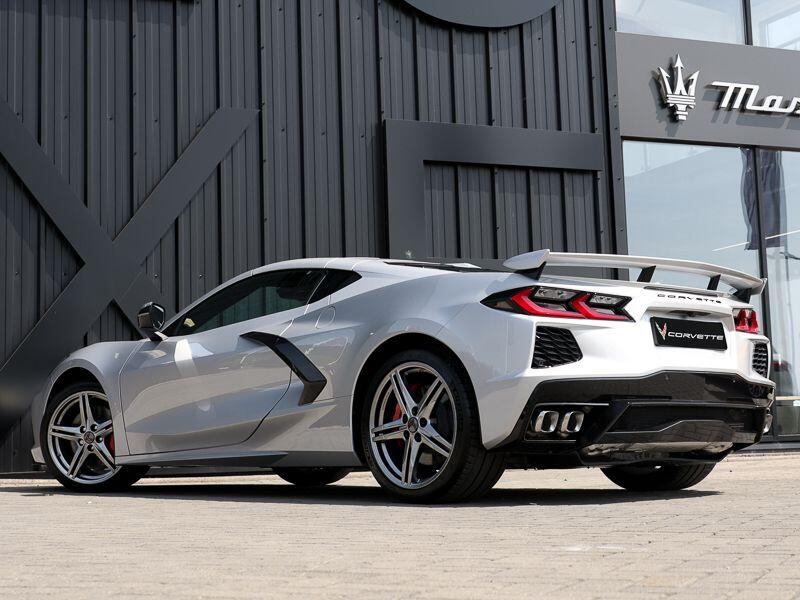 Chevrolet Corvette view 17