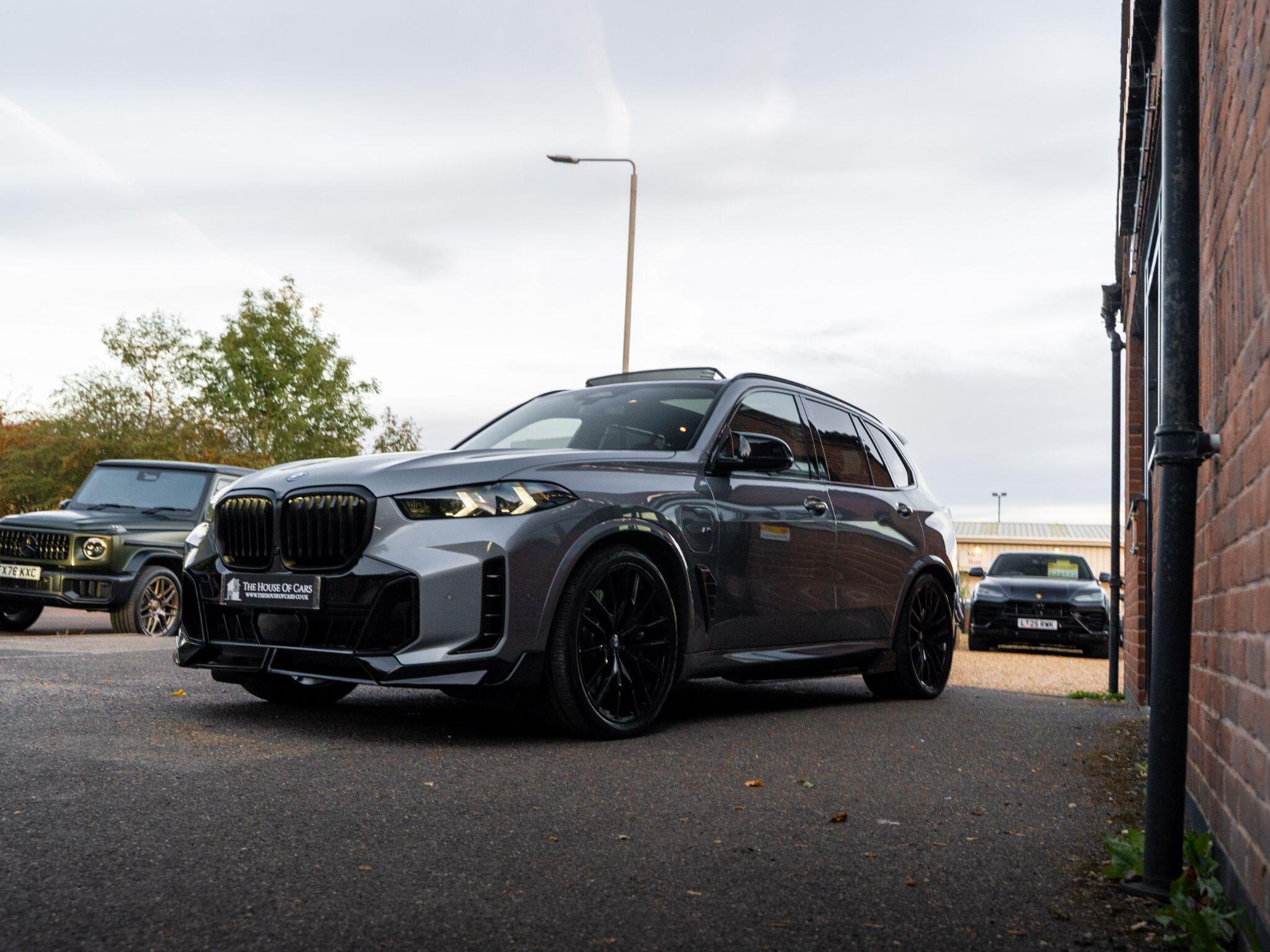 BMW X5 view 13