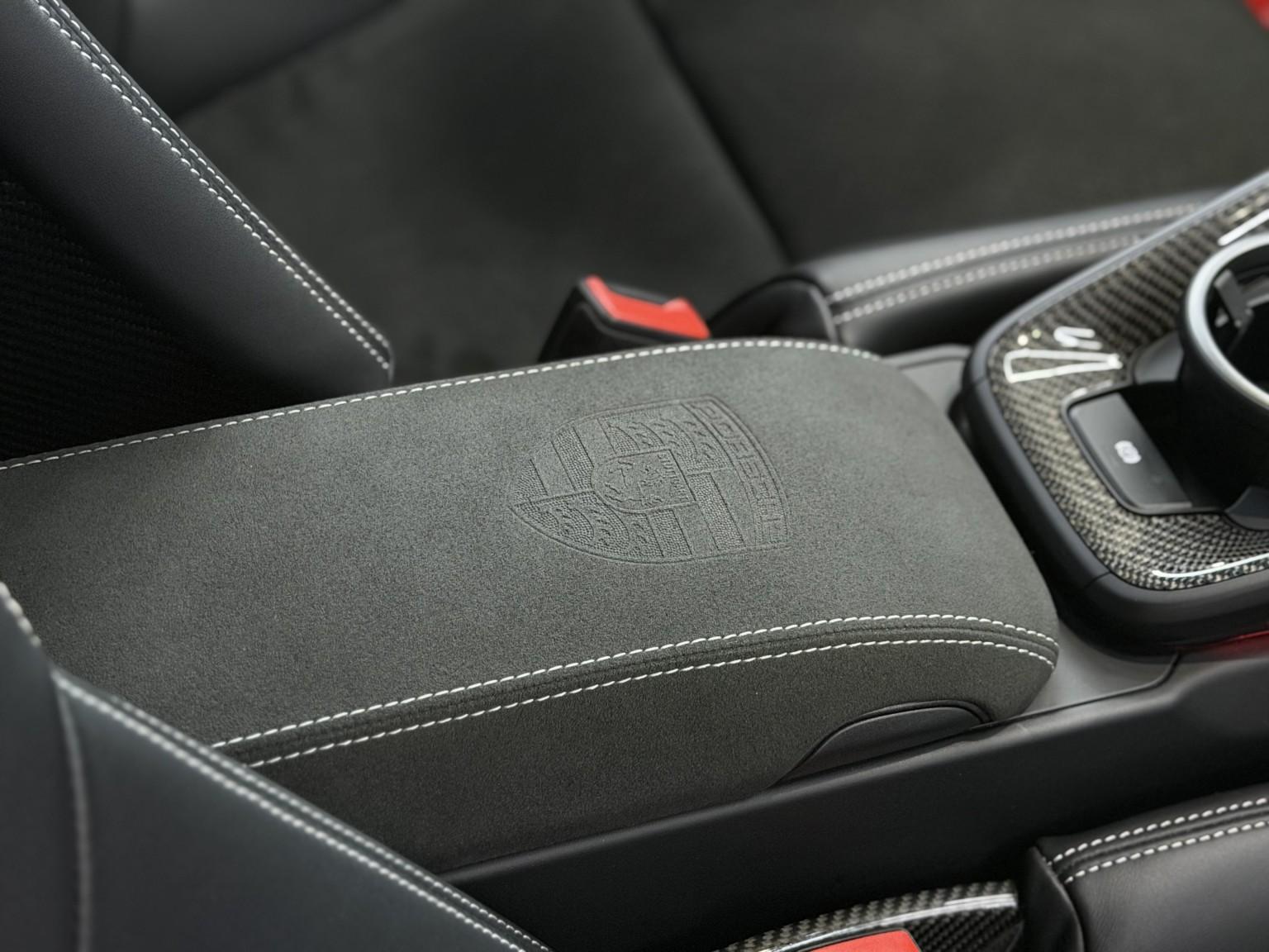Porsche 911 view 49