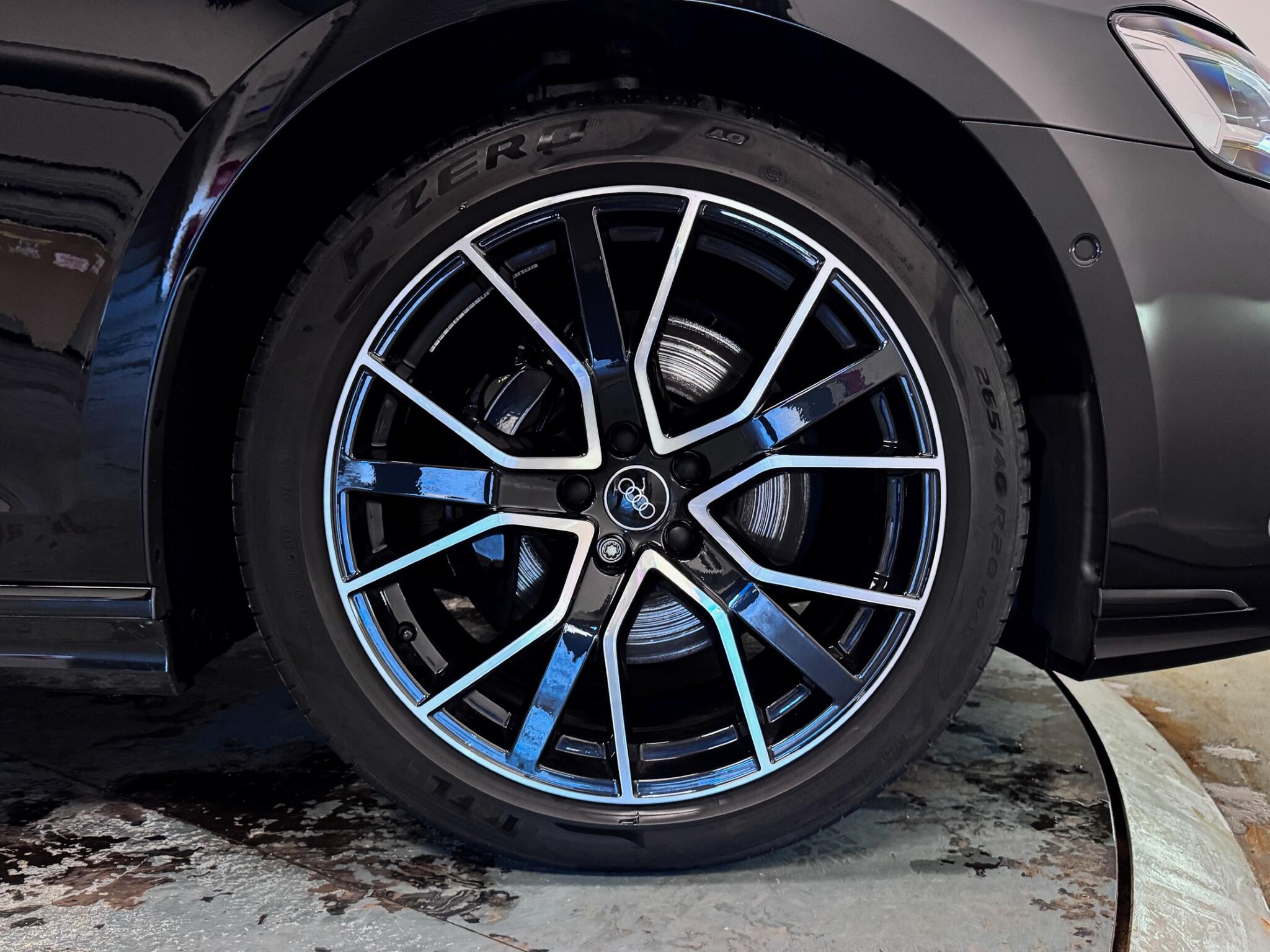 Audi A8 view 58