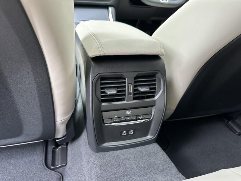 BMW i4 view 46