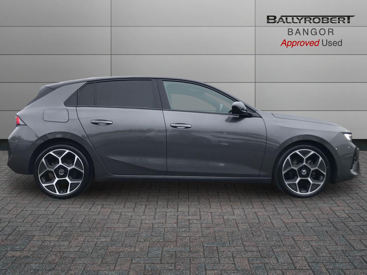 Vauxhall Astra view 9