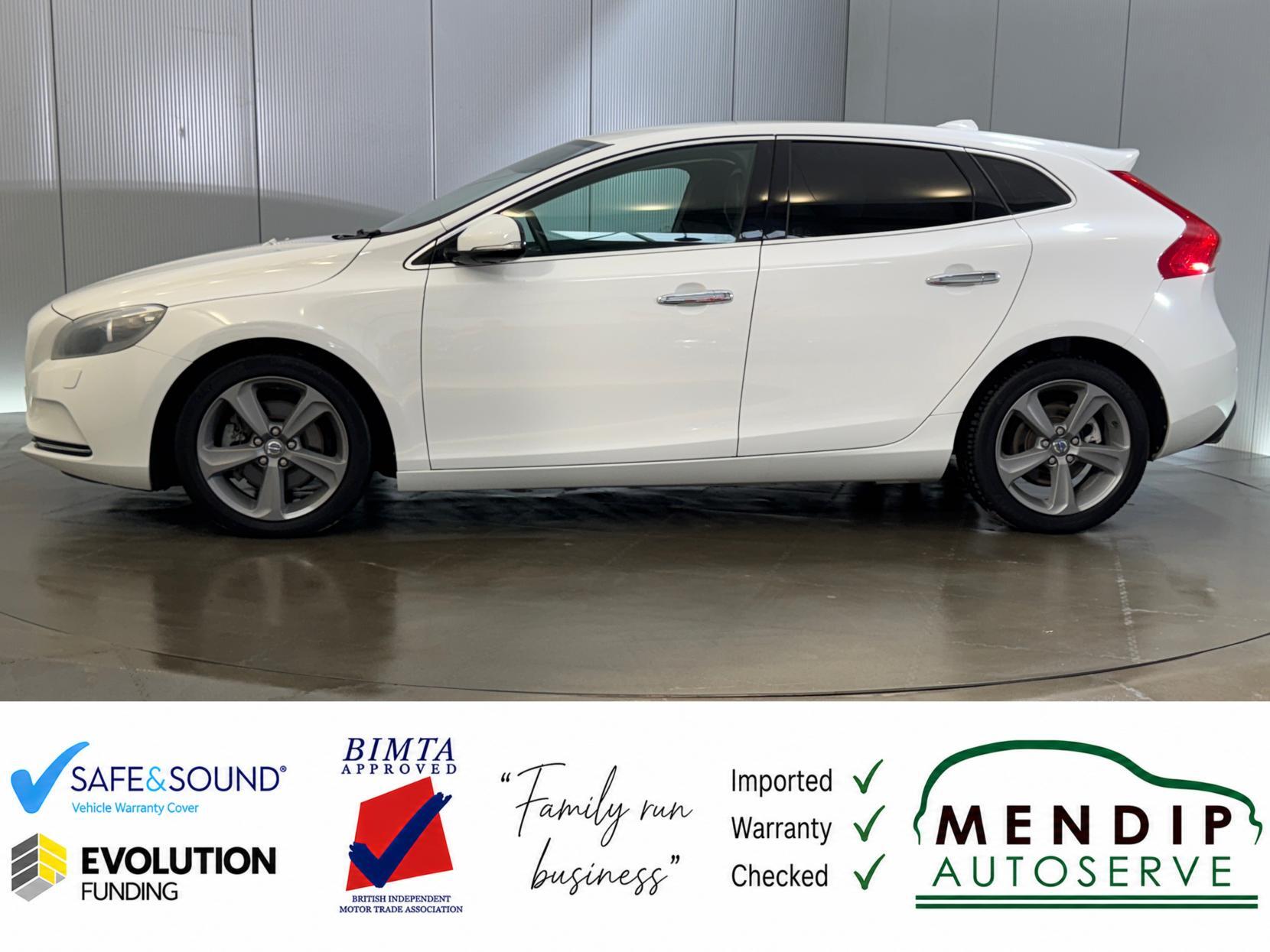 Volvo V40 view 8