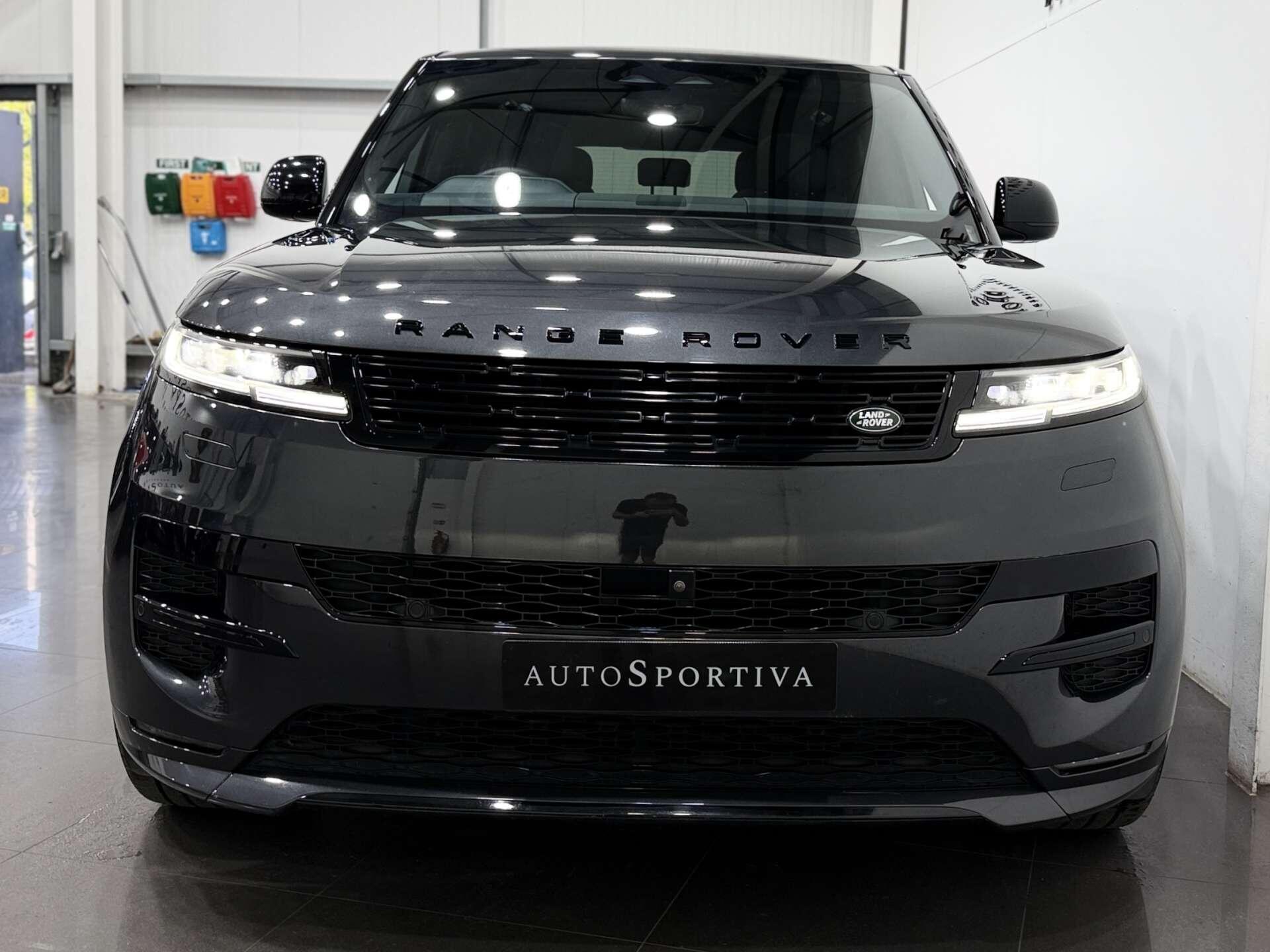 Land Rover Range Rover Sport view 6