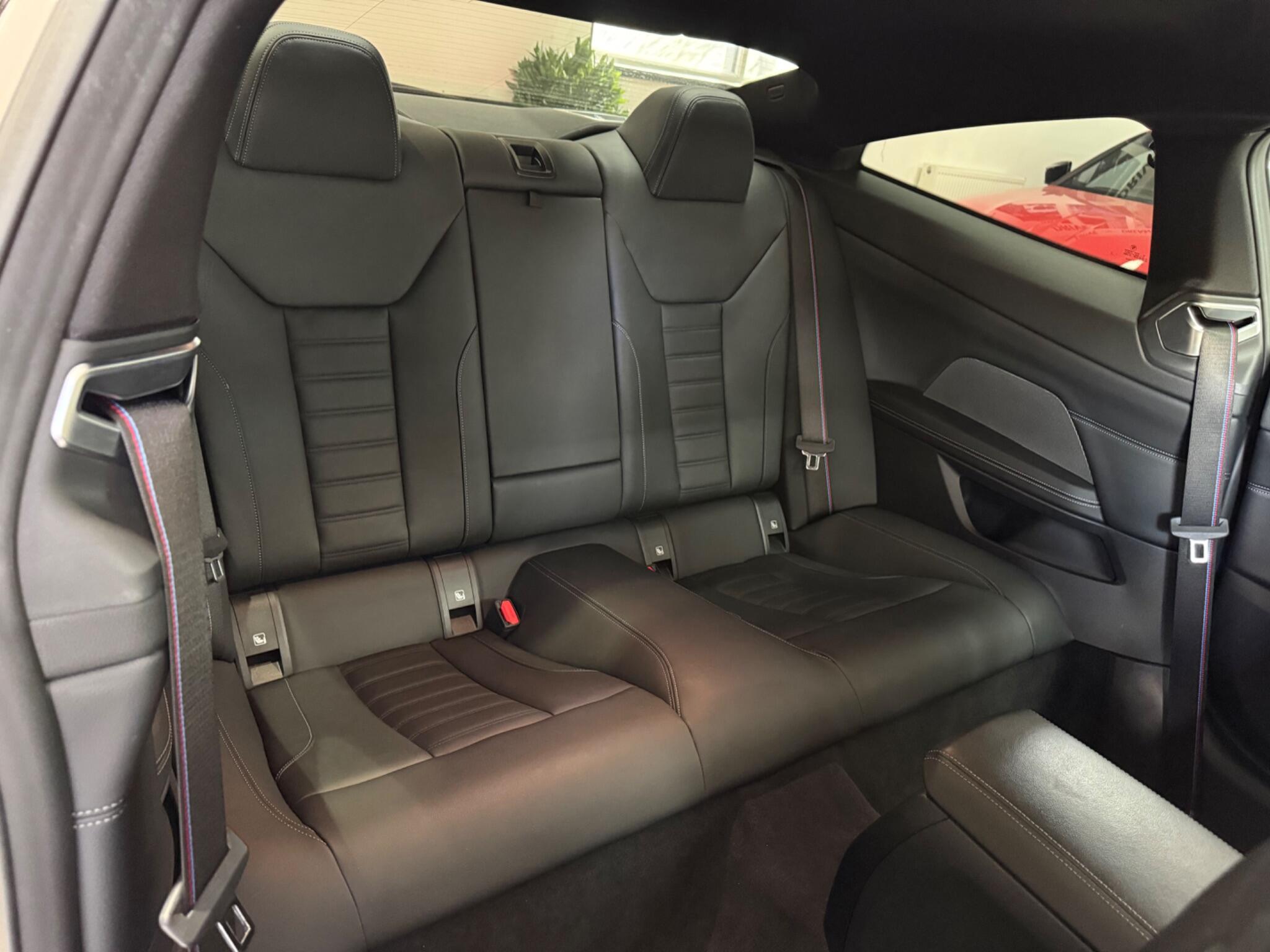 BMW 4 Series view 32