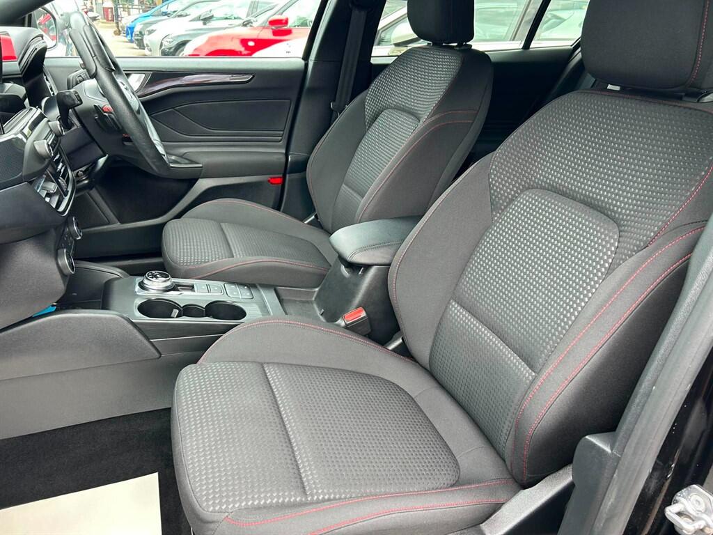 Ford Focus view 20