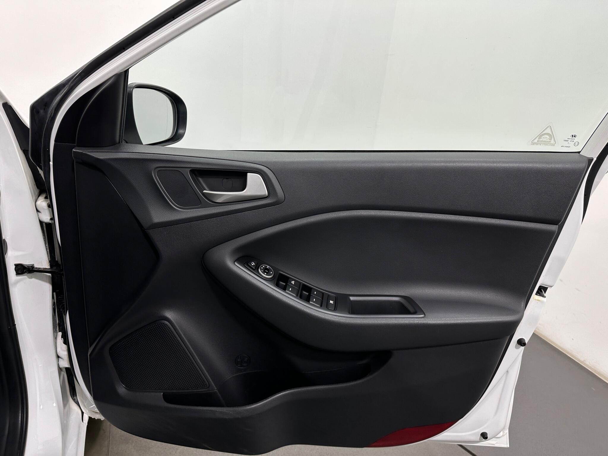 Hyundai I20 view 33