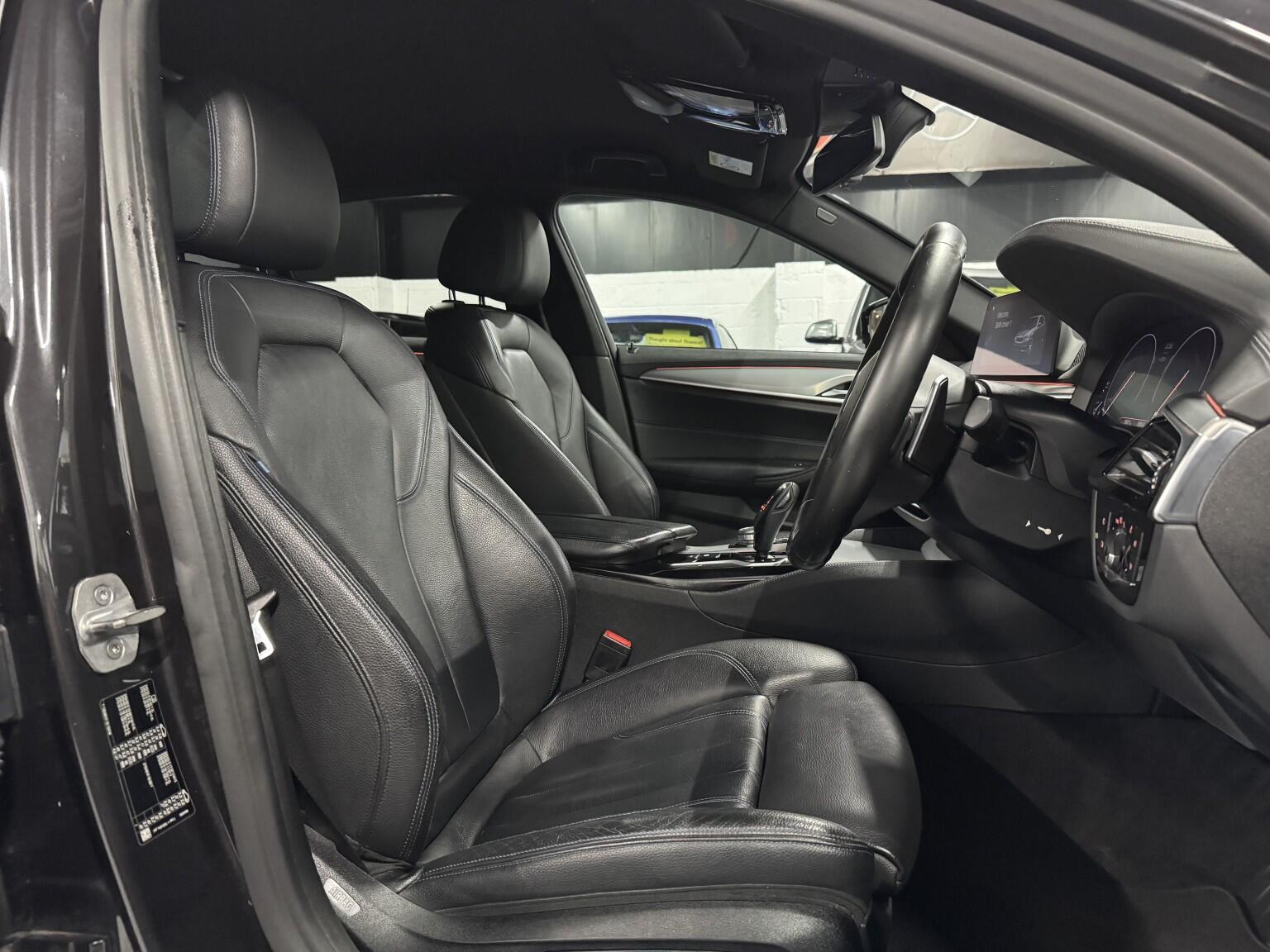 BMW 5 Series view 13