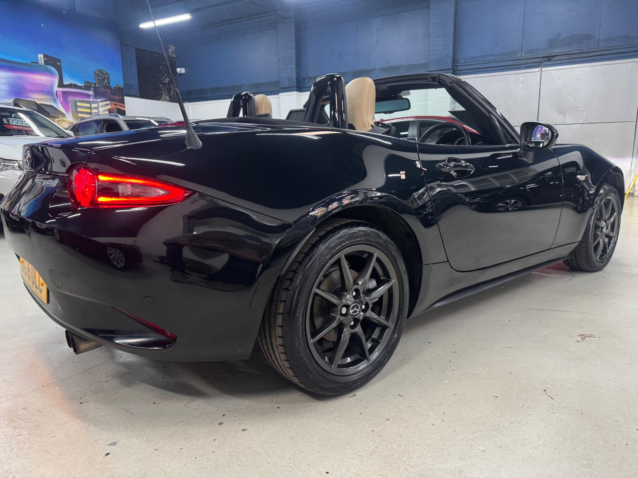 Mazda MX-5 view 33