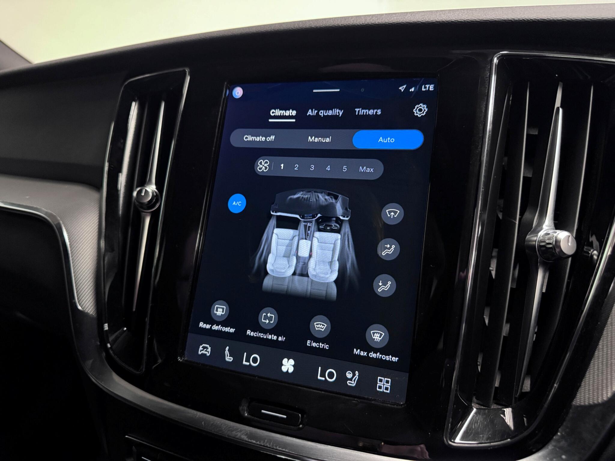 Volvo V60 view 41