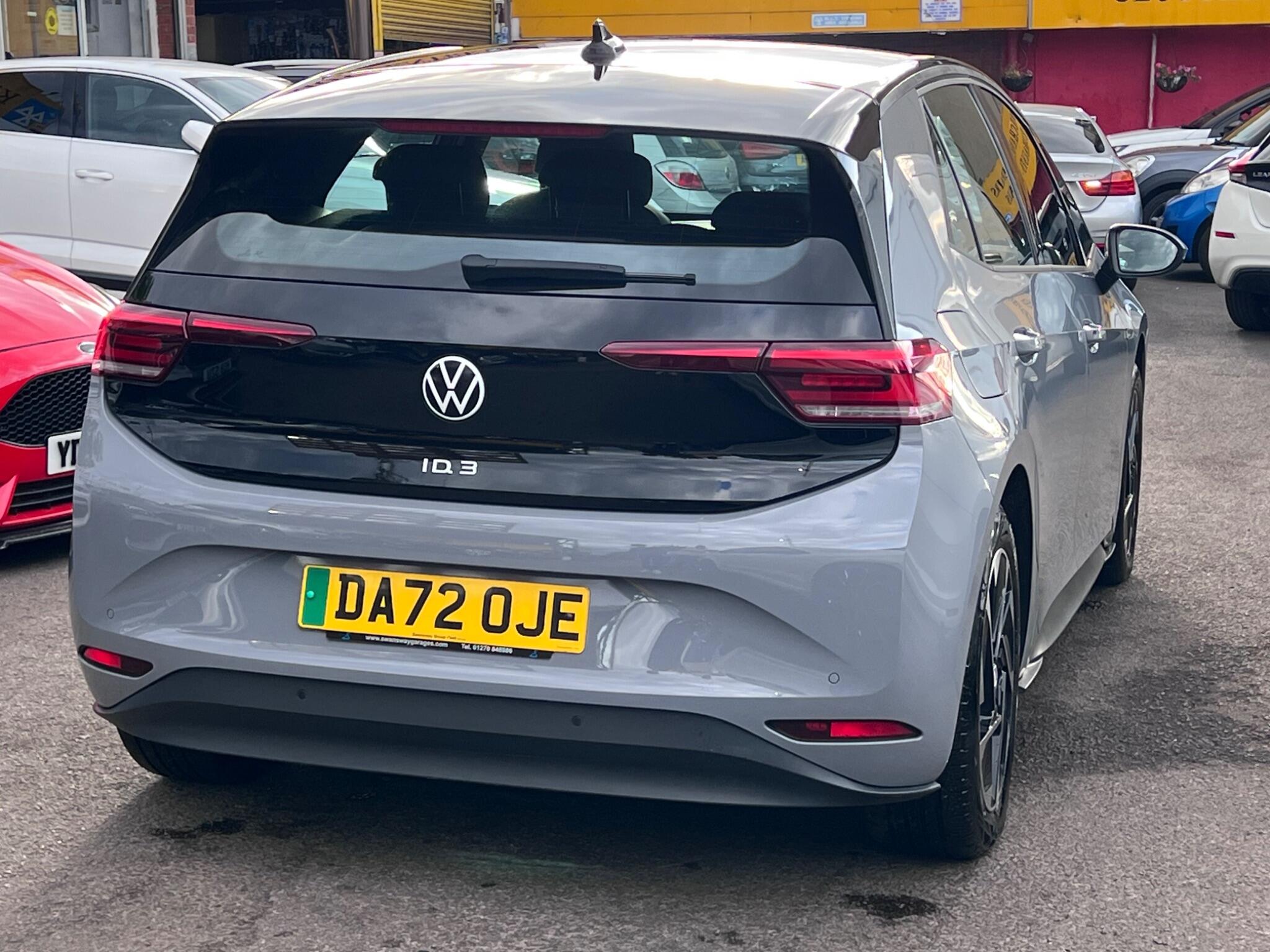 Volkswagen Id.3 view 11