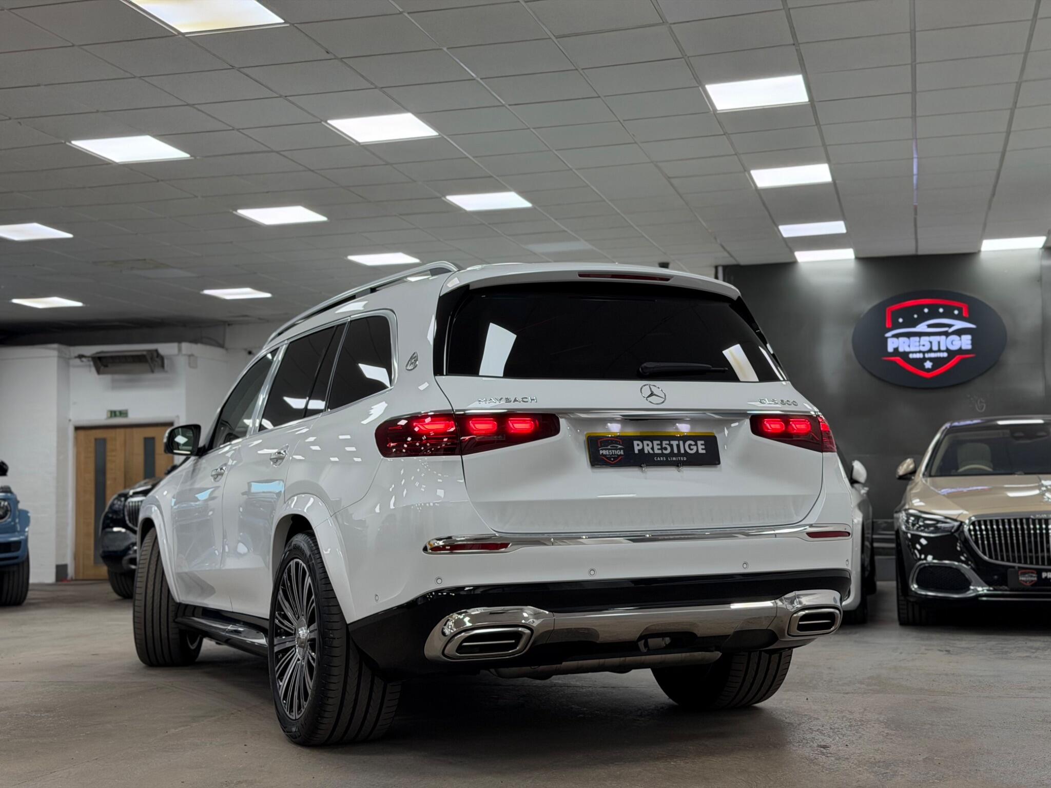 Mercedes-Benz GLS view 43