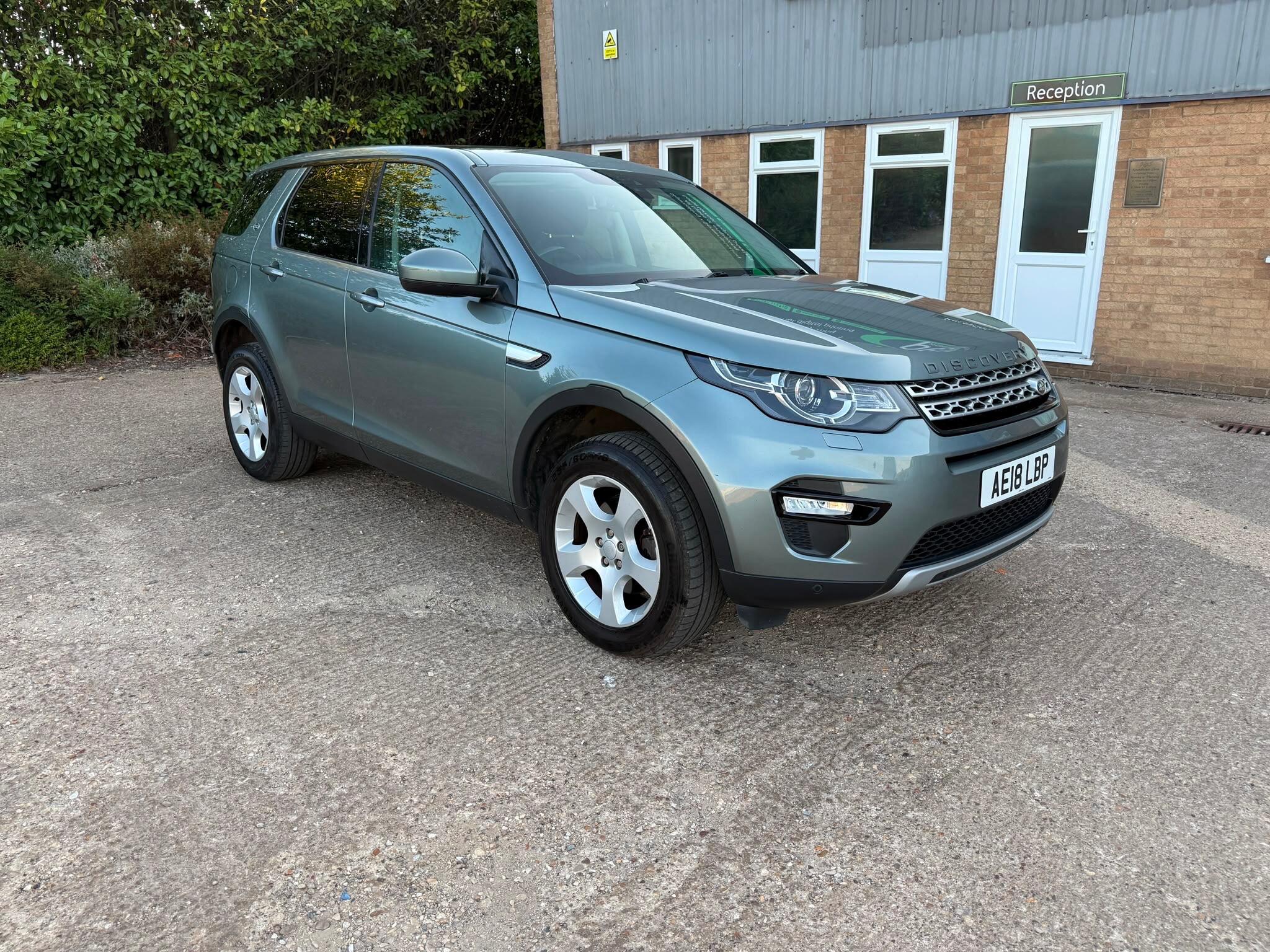 Land Rover Discovery Sport view 6