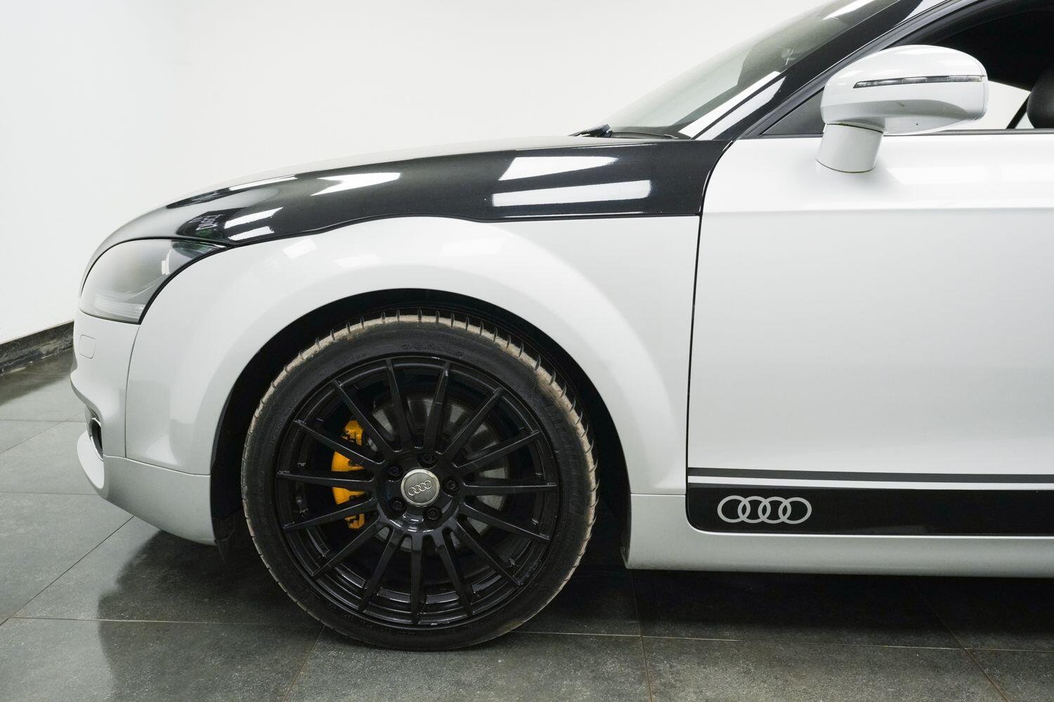 Audi TT view 6
