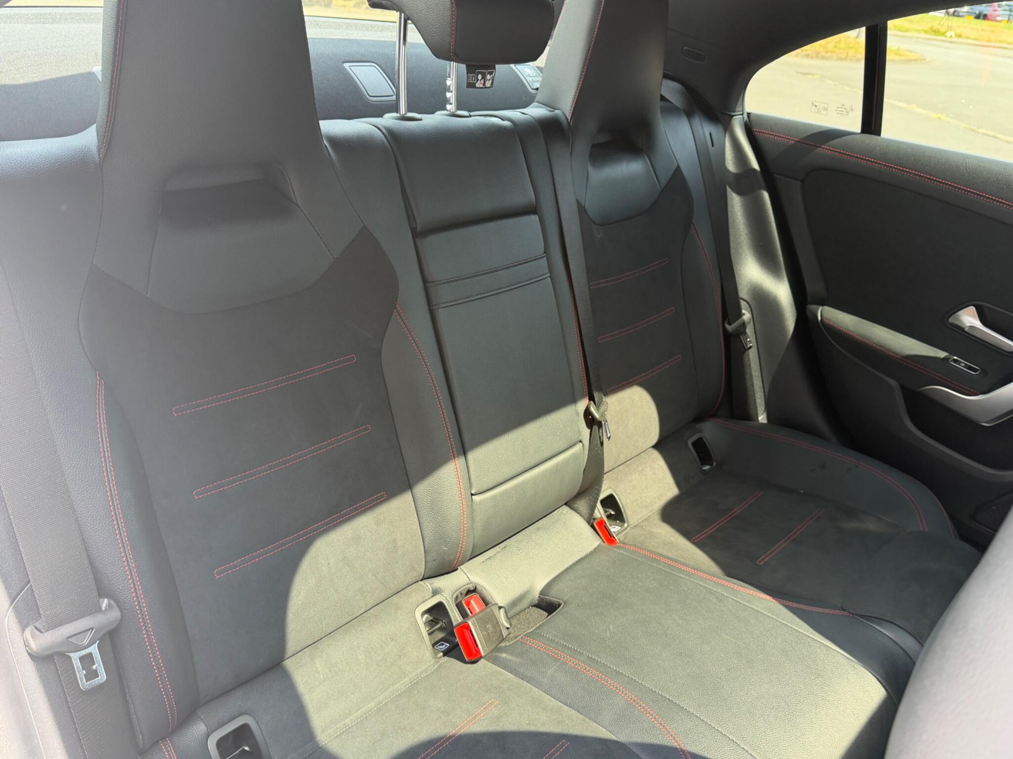 Mercedes-Benz Cla view 17