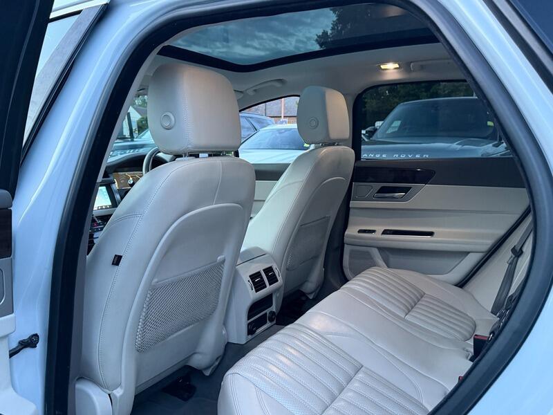 Jaguar XF view 64