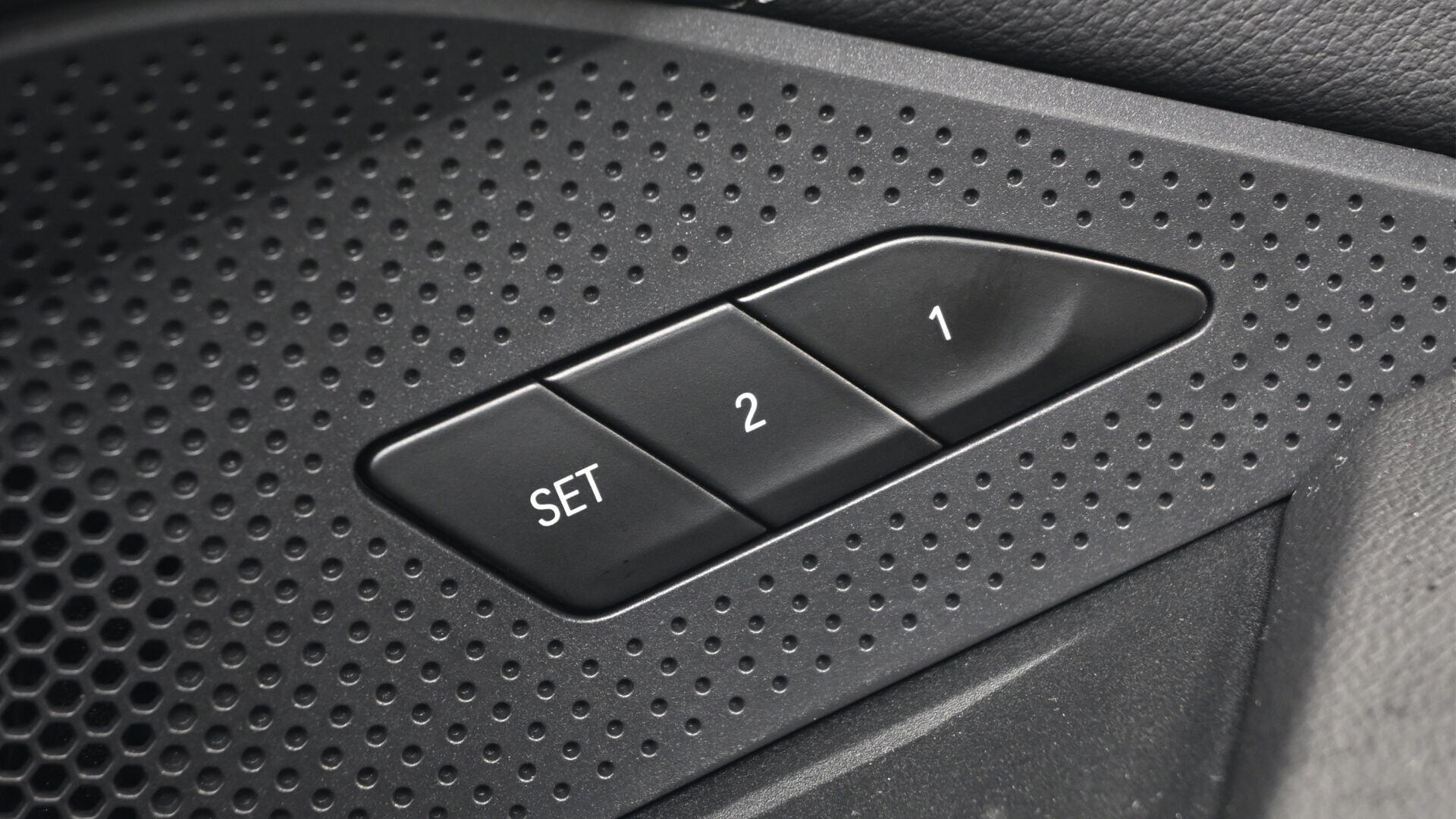BMW I4 view 27