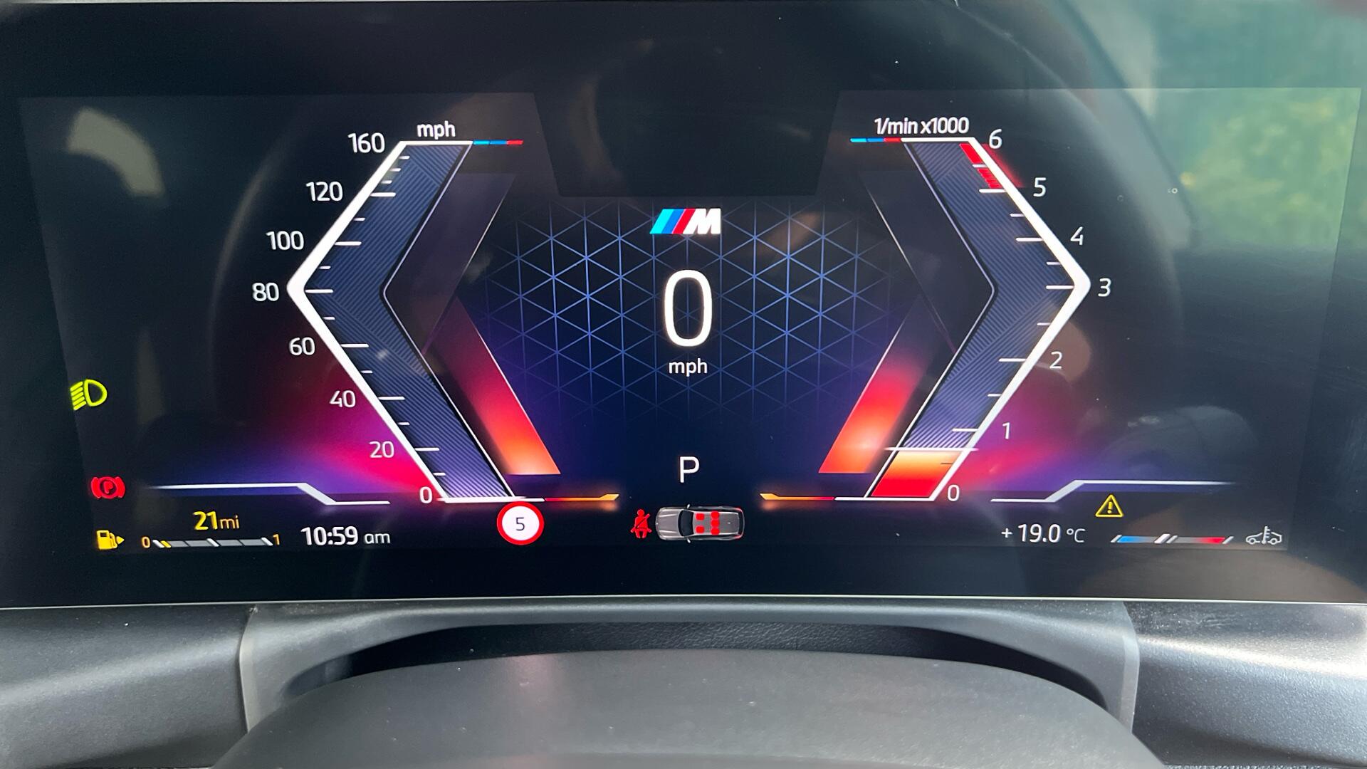 BMW 3 Series view 9