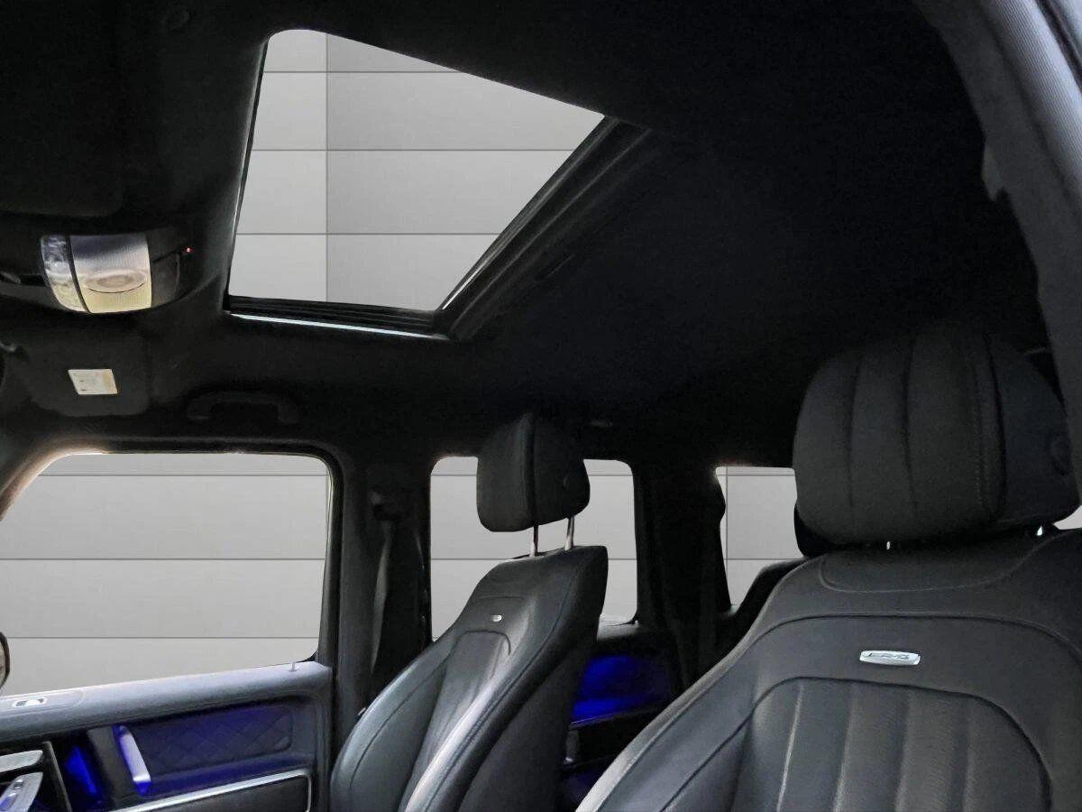 Mercedes-Benz G-Class view 12