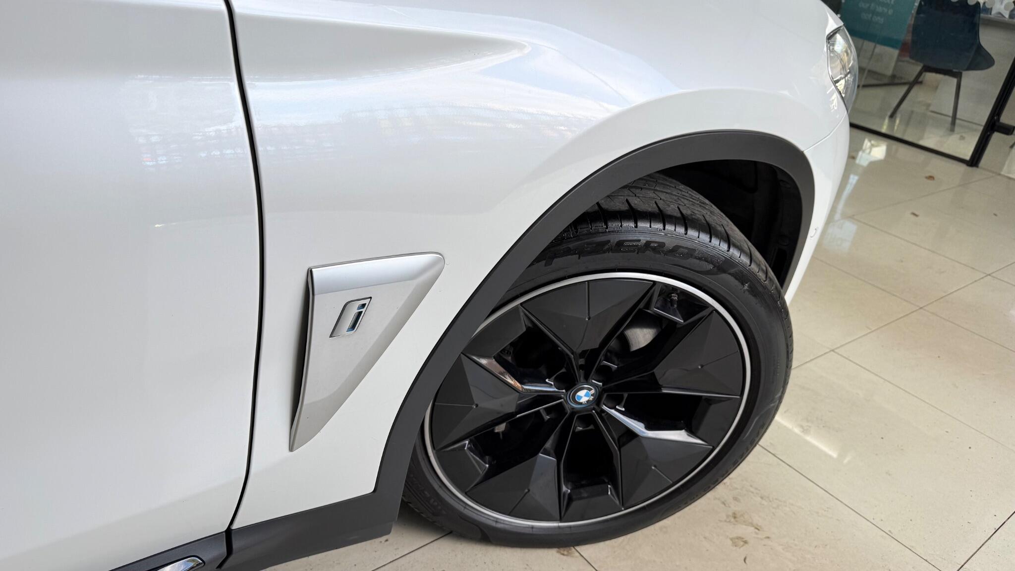 BMW Ix3 view 26